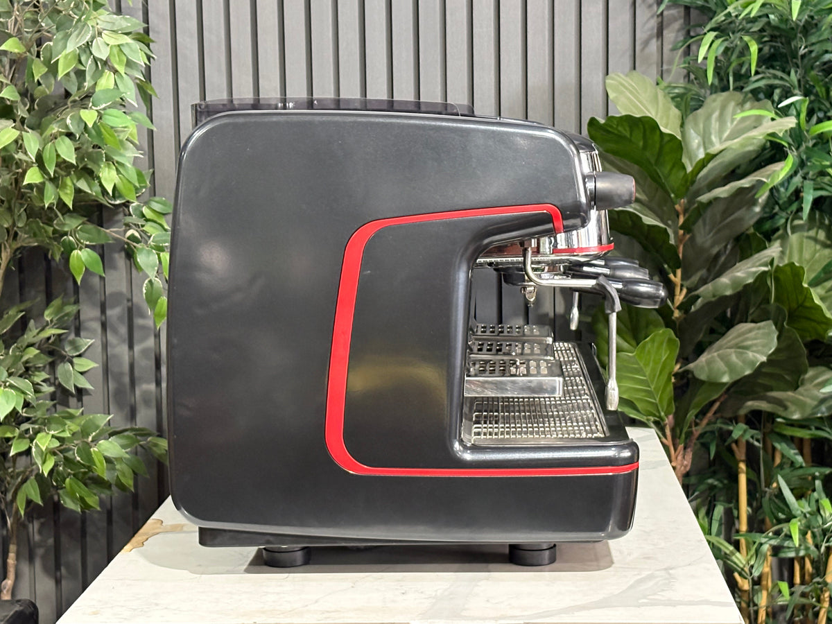 La Cimbali M100 - - 3 Group Commercial Espresso Machine - Commercial