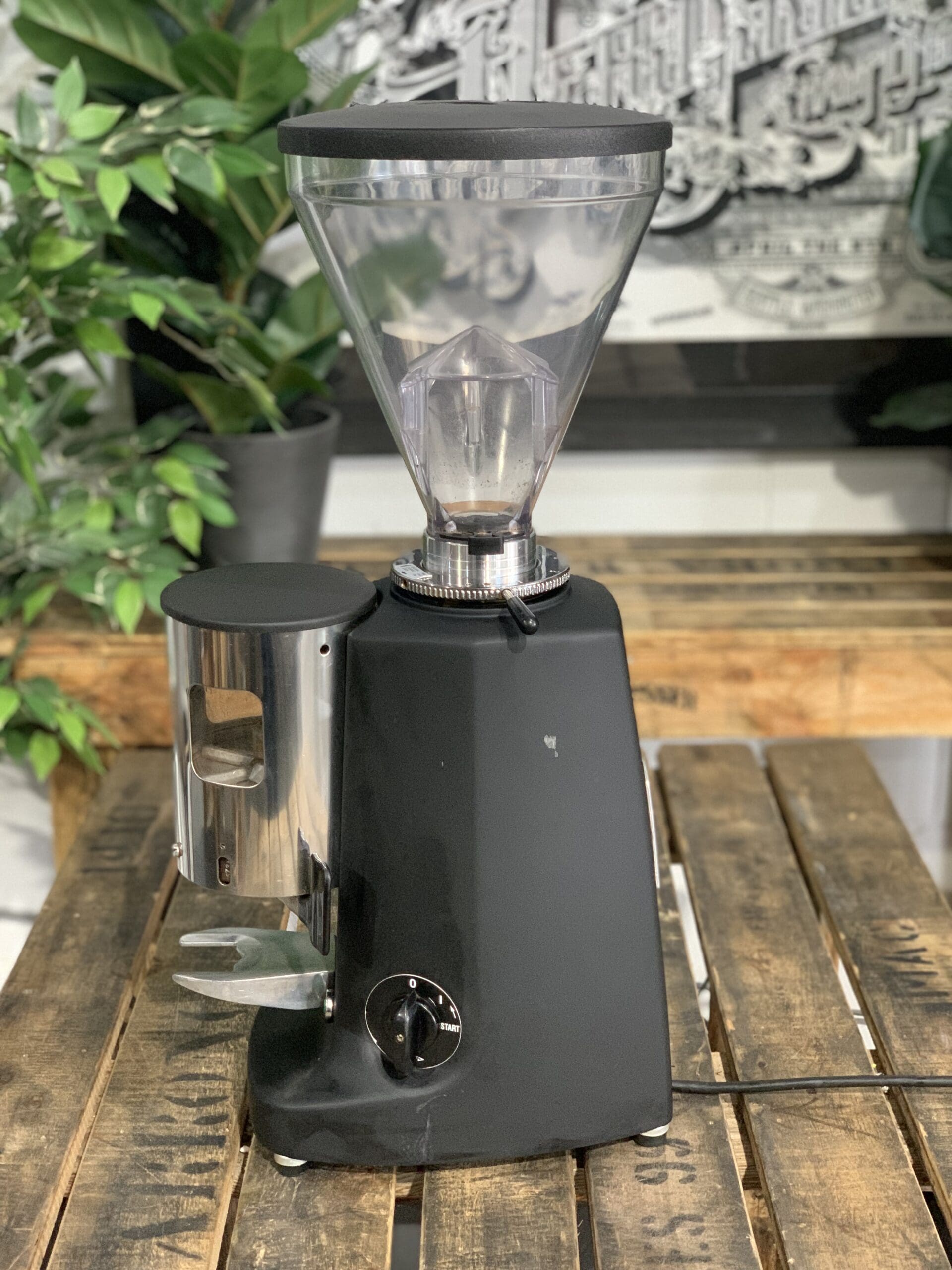 Mazzer Super Jolly Automatic - Black