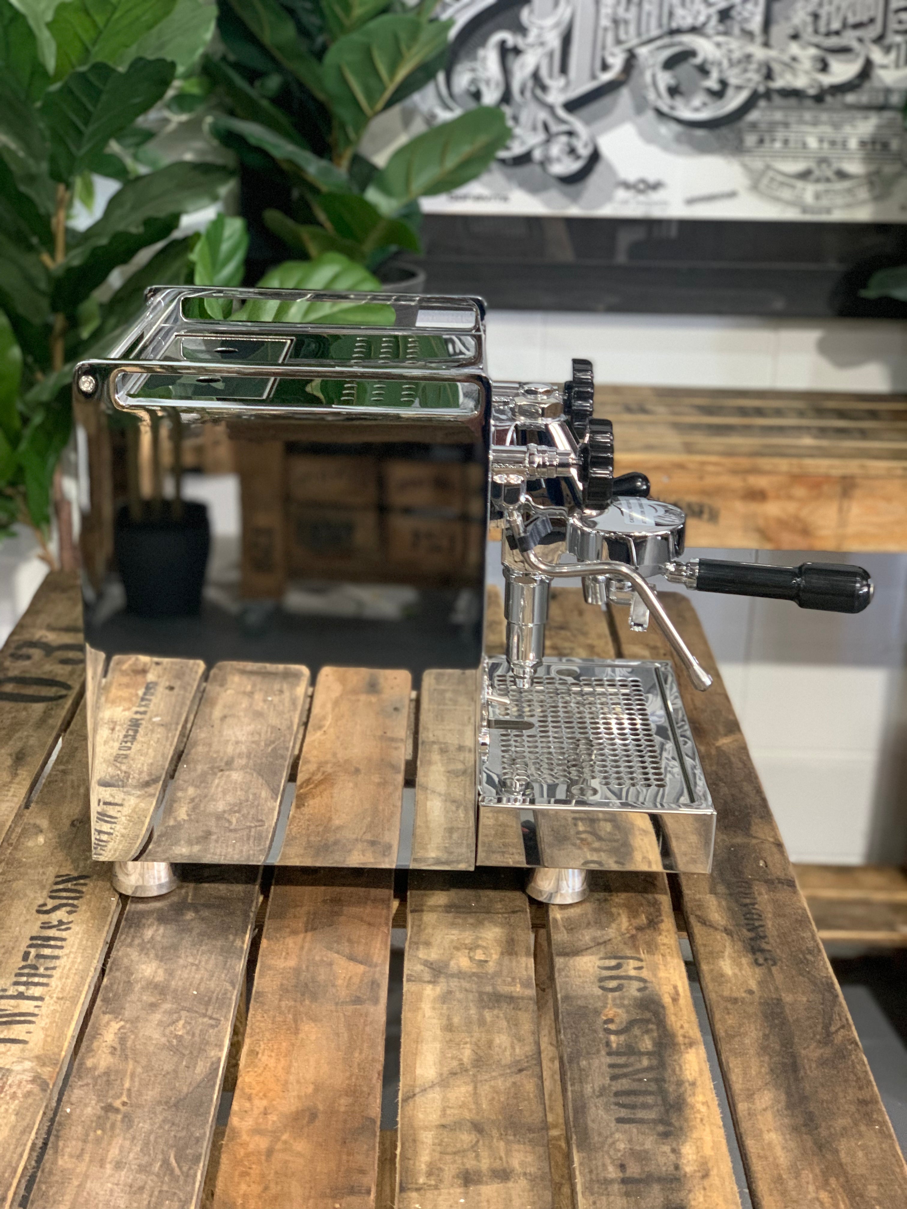 Rocket Mozzafiato Cronometro V - 1 Group Commercial Espresso Machine