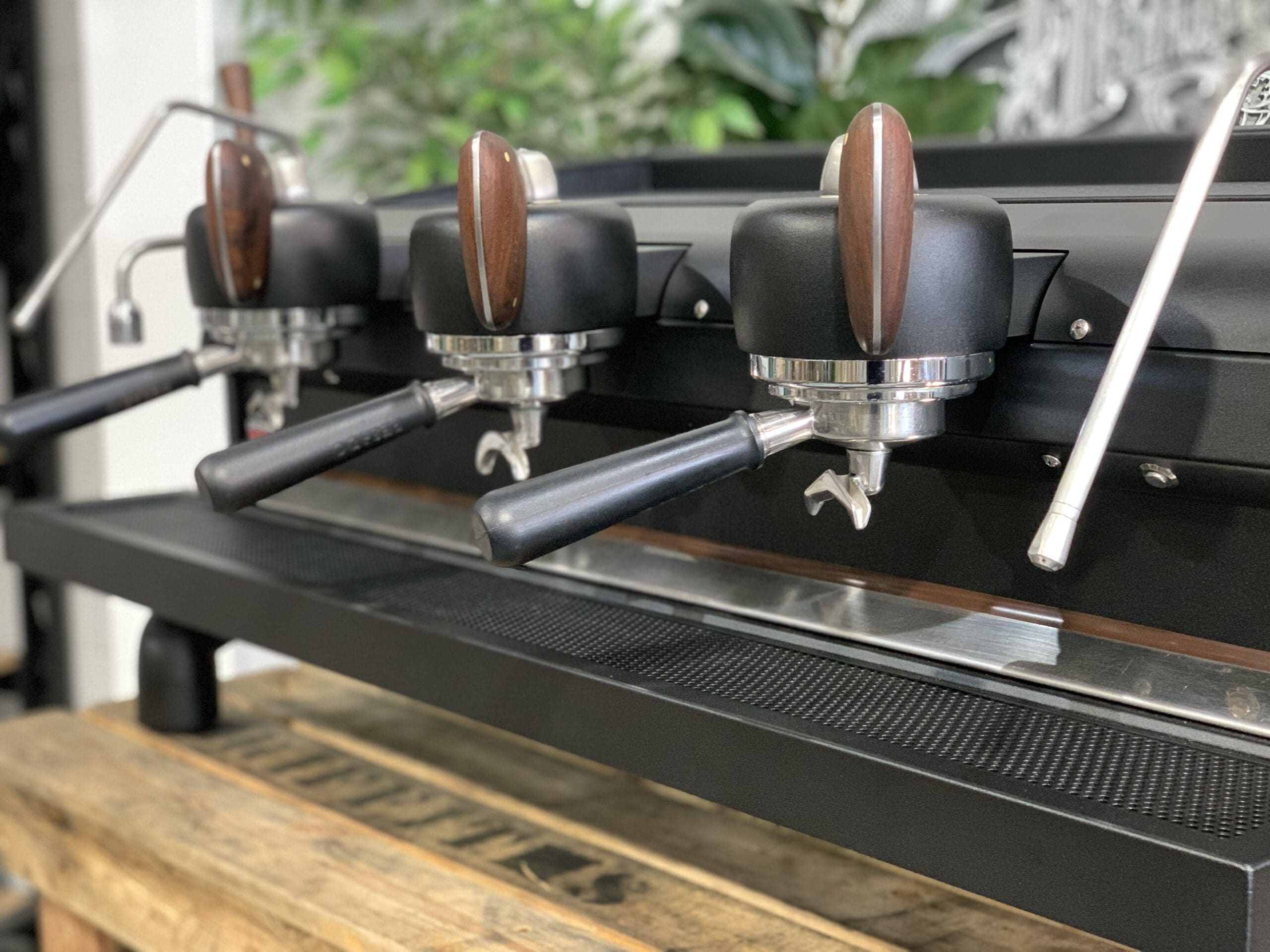 Slayer Espresso V1 3 Group Black Espresso Coffee Machine - 19602