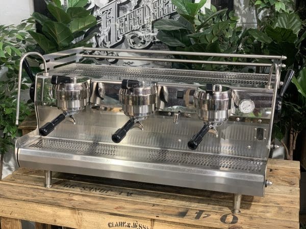 Synesso Cyncra - 3 Group Commercial Espresso Machine - Stainless