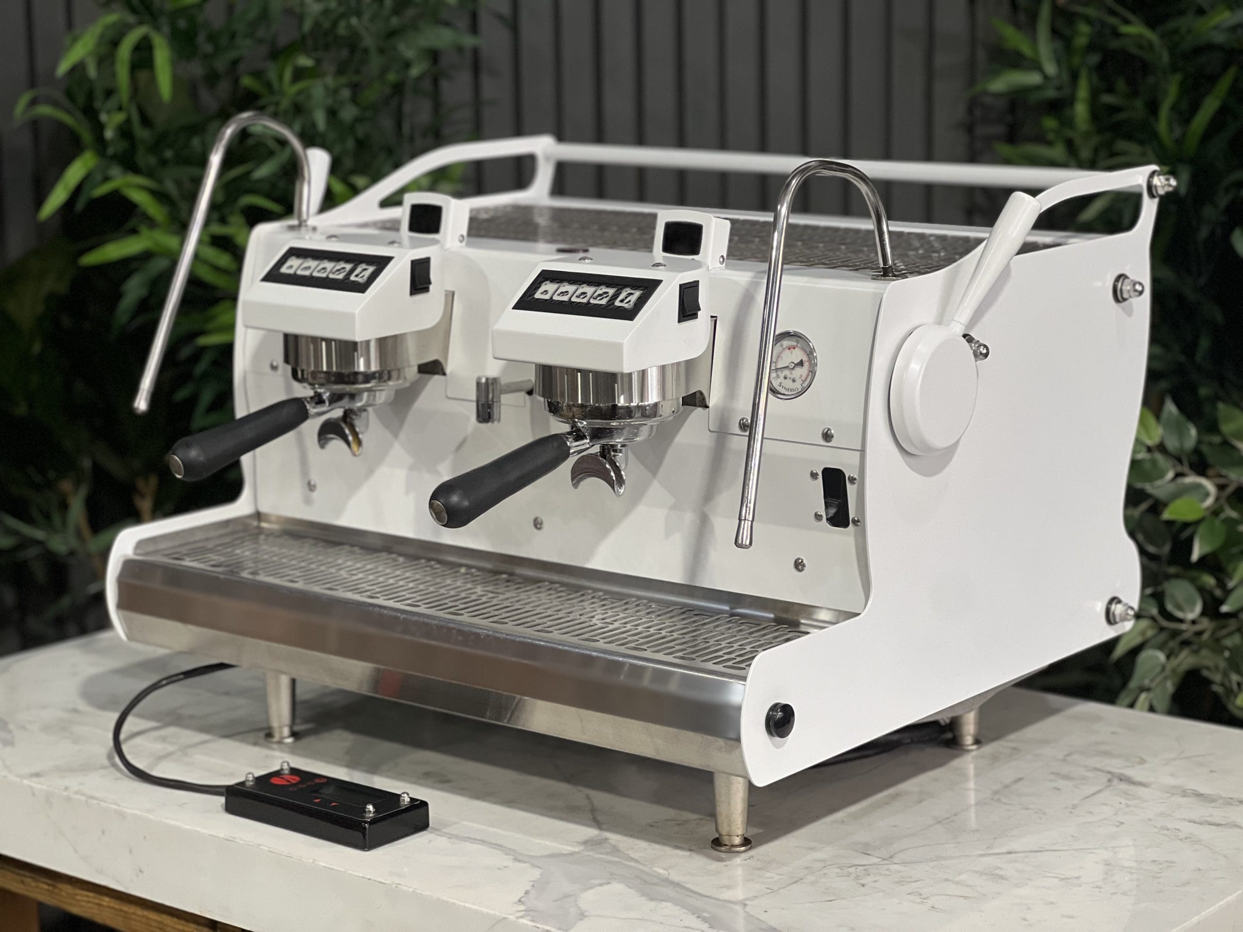 Synesso Sabre Pull Out PID 2 Group White - 38716
