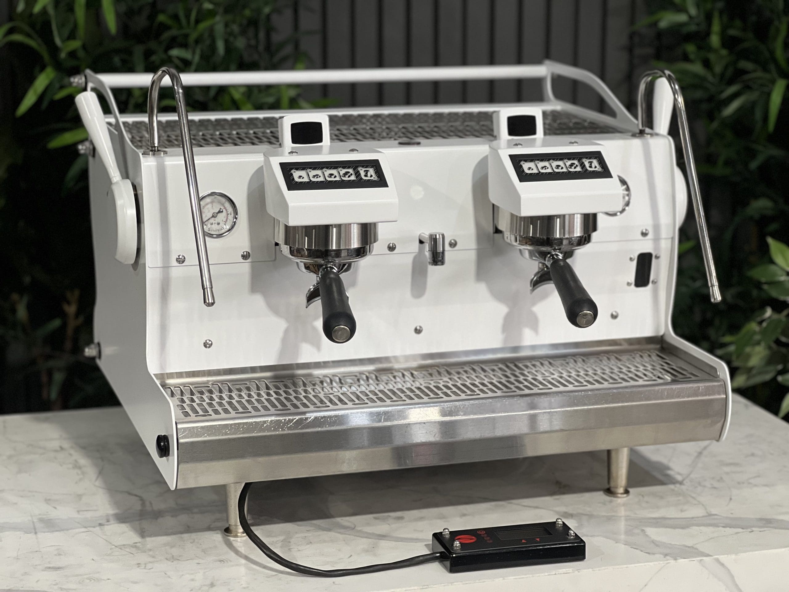 Synesso Sabre Pull Out PID 2 Group White - 38716