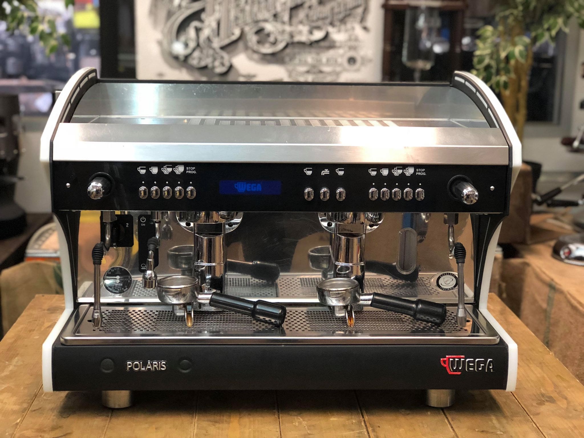 Wega Polaris Tron 2 Group Black - 1131