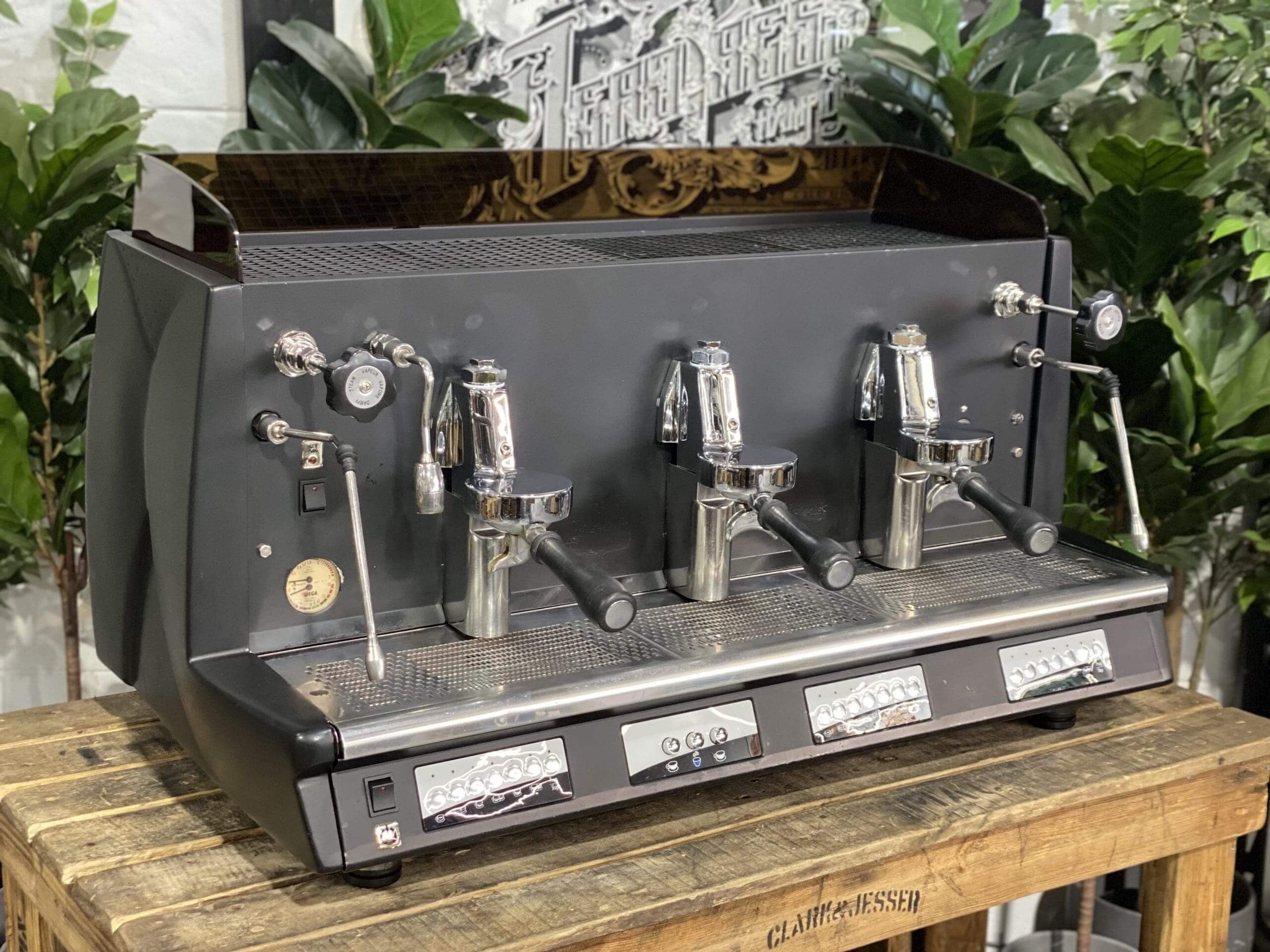 Wega Vela Vintage - 3 Group Commercial Espresso Machine - Black