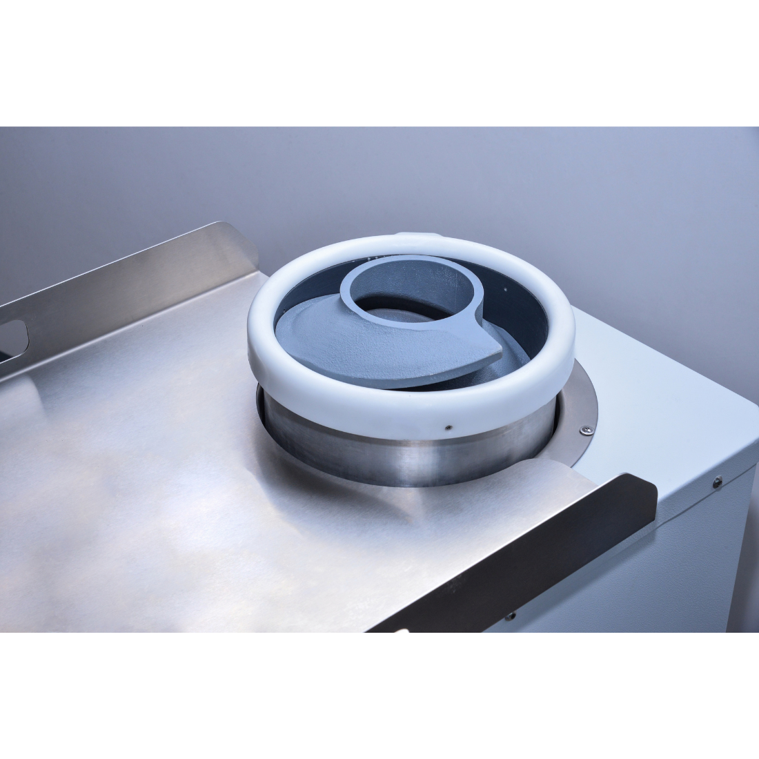 BakerMax 50-350g Commercial Dough Rounder with 10 Variable Speeds - ADR-350P