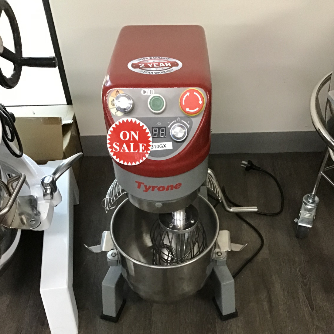 CLEARANCE - Tyrone Heavy Duty Planetary Mixer 10L - B10GX-VIC1002