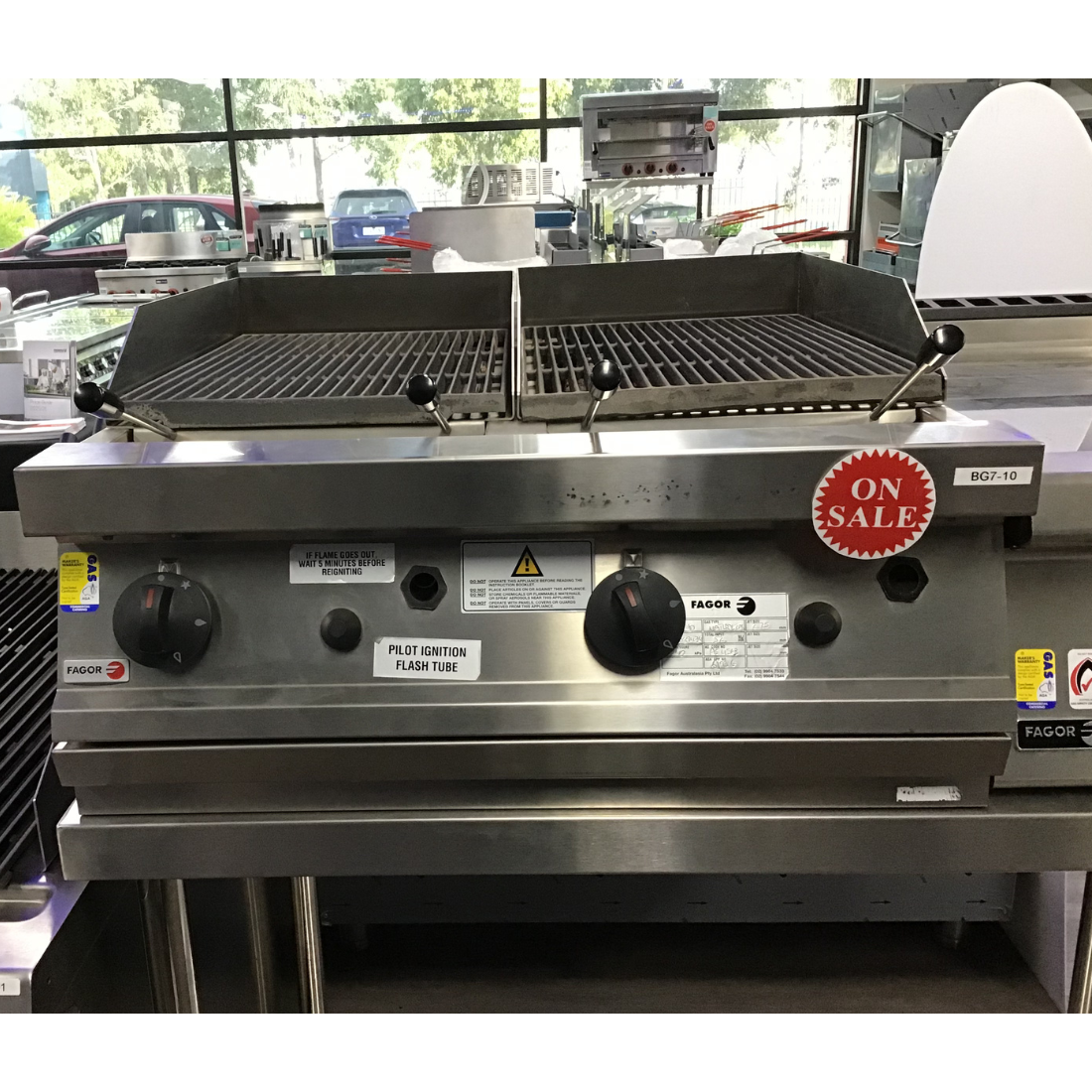 CLEARANCE - Fagor 700 series - Gas charcoal 2 grid grill - BG7-10-VIC1005