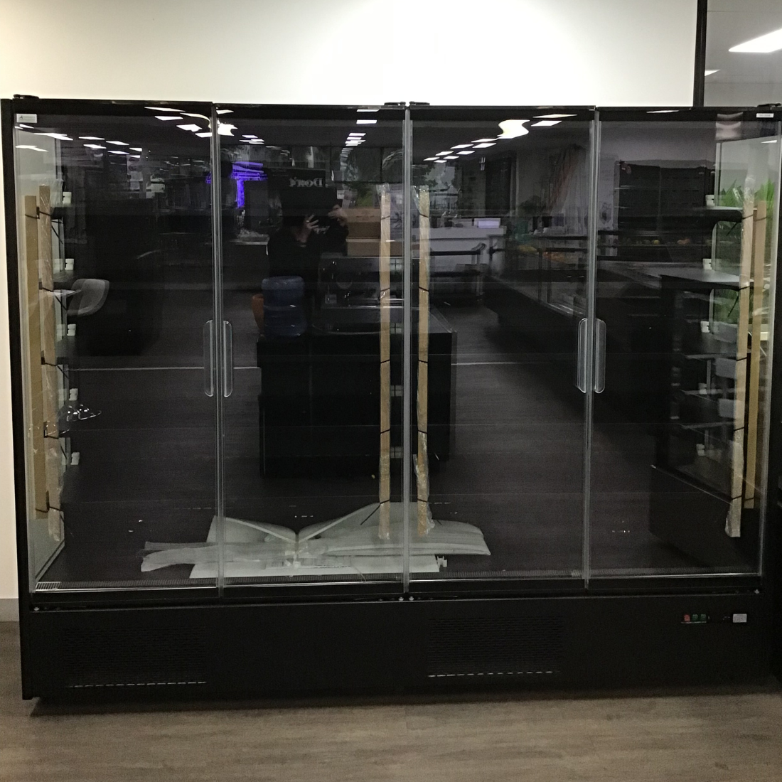 CLEARANCE - Thermaster Supermarket Panorama 4 Door Chiller Display - DC-250B-VIC1017