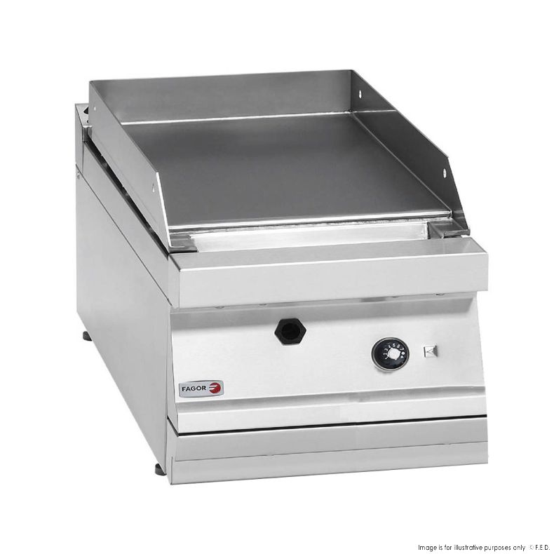 CLEARANCE - Fagor 700 series natural gas mild steel 1 zone fry top FTG7-05L