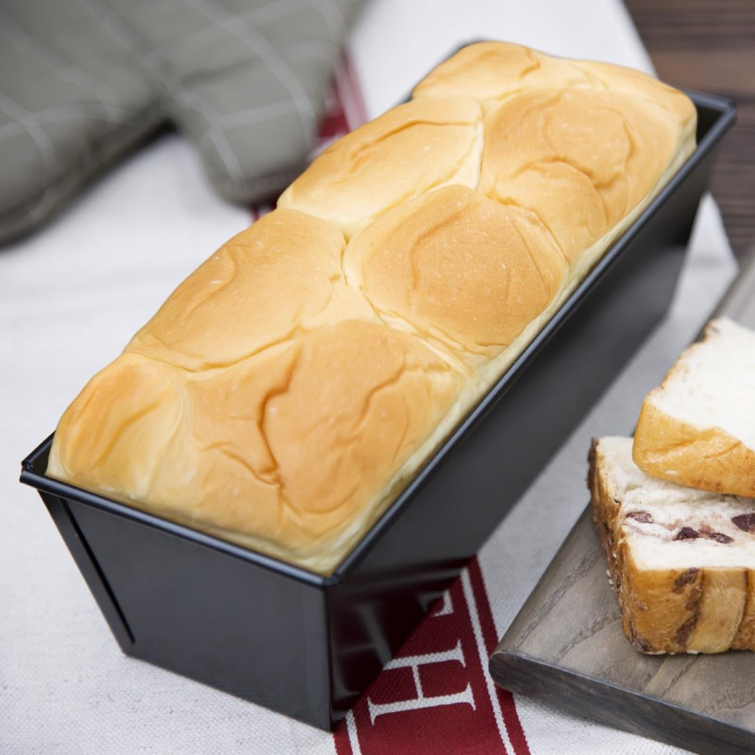 Vogue Non-Stick Loaf Tin 250mm - GD003