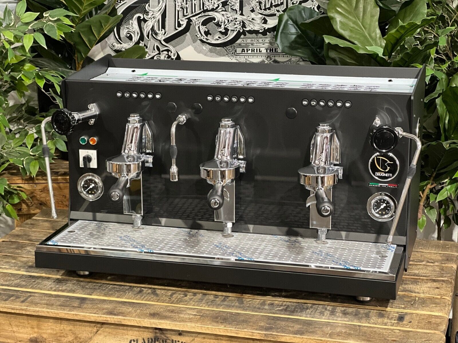 Brugnetti Giulia - 3 Group Commercial Espresso Machine - Black