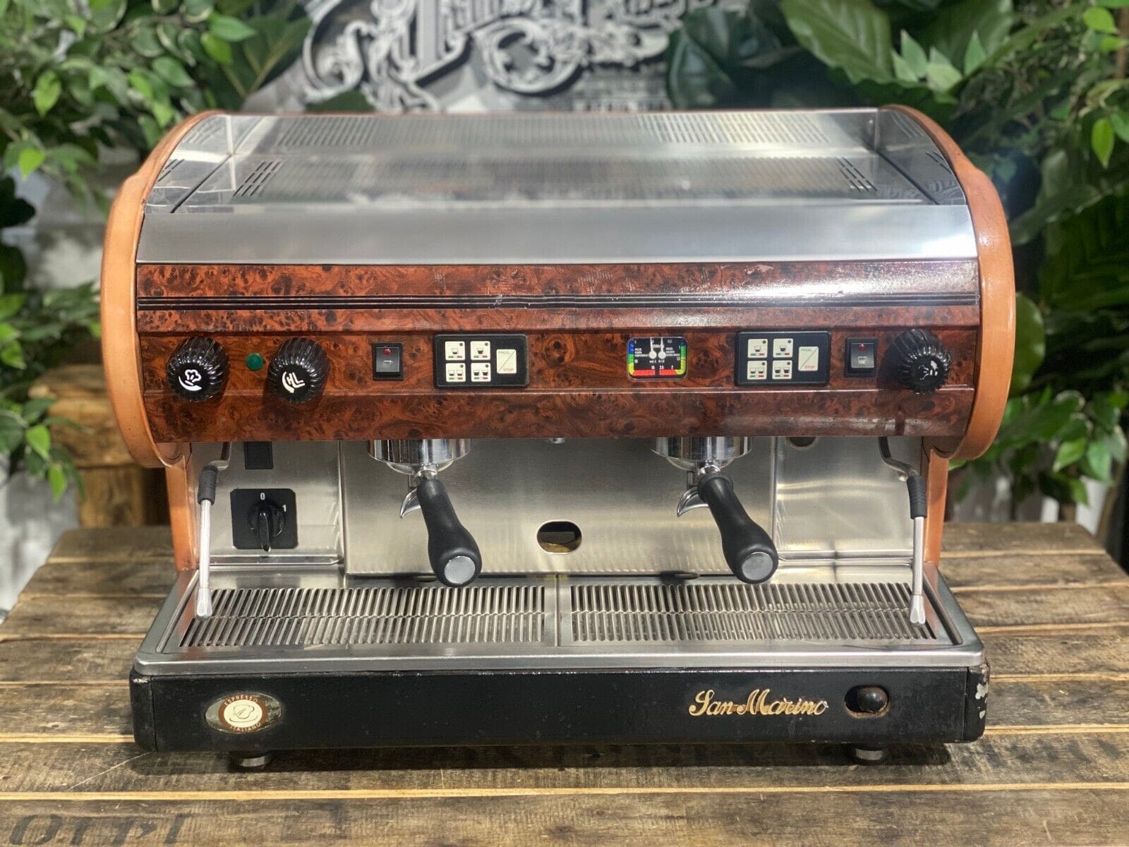 San Marino Lisa Brier Wood - 2 Group Commercial Espresso Machine