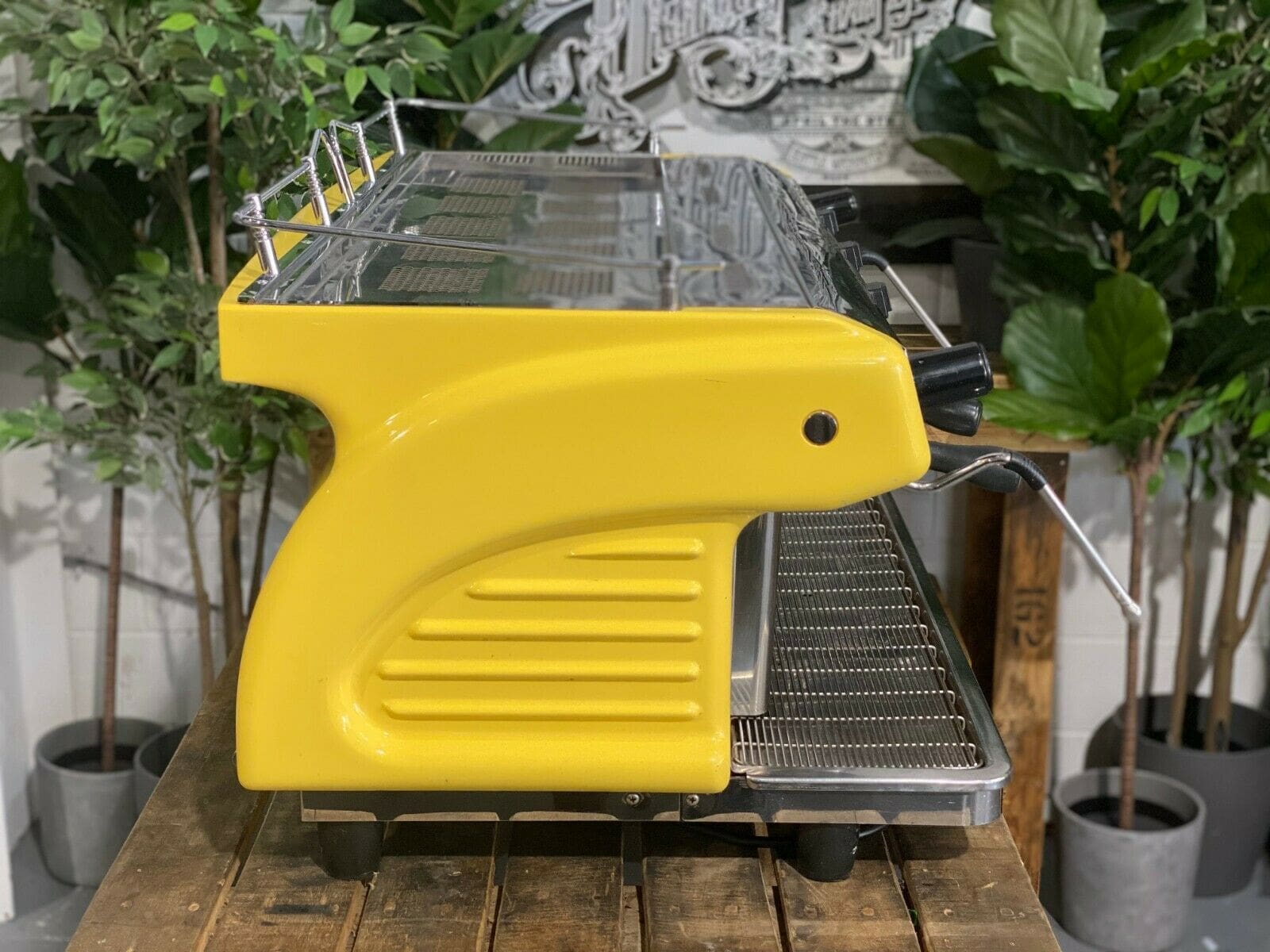 Expobar Ruggero - 3 Group Commercial Espresso Machine - Yellow