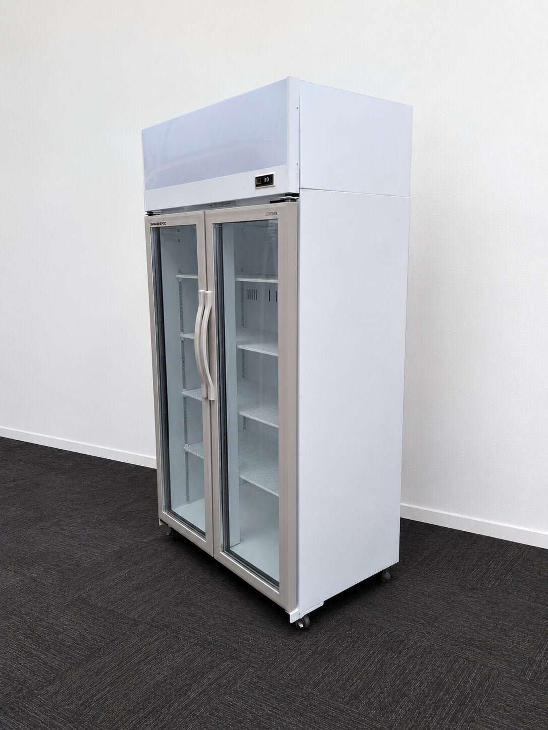 Skope TCE1000 Upright Fridge - 715537