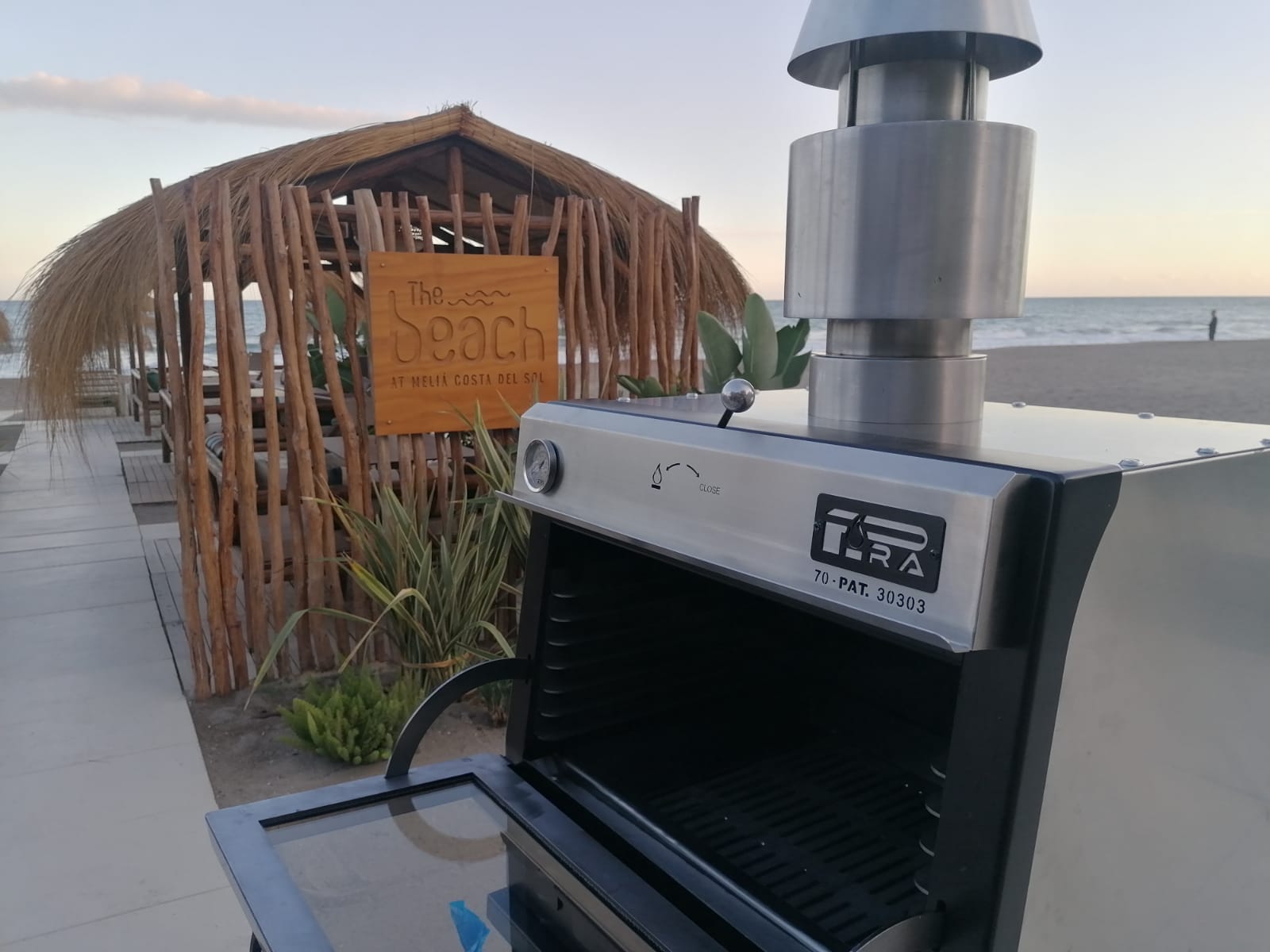 Pira 70 Lux AB Charcoal Oven - 450.102