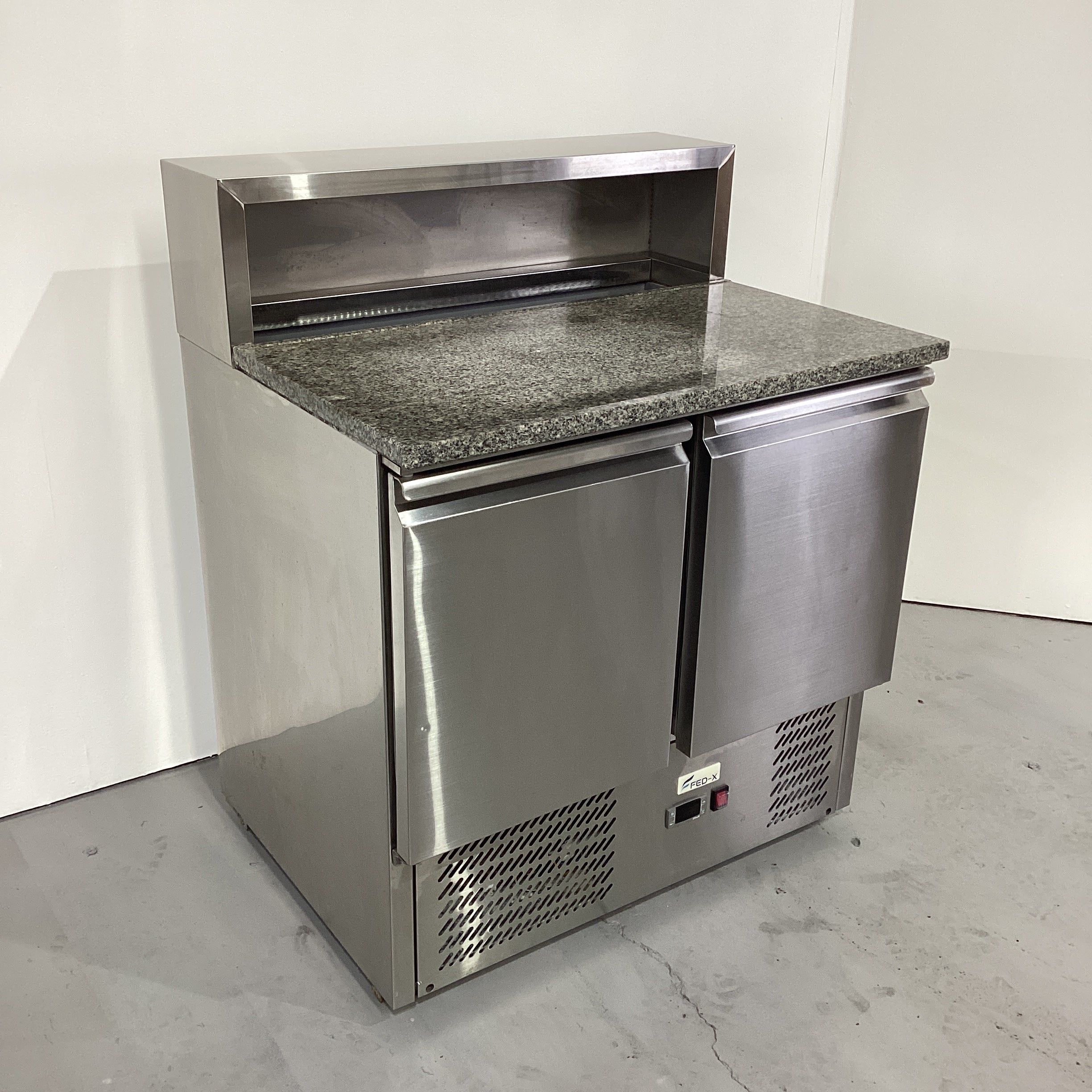 FED-X XGNS900E Sandwich Prep Bench - 809489