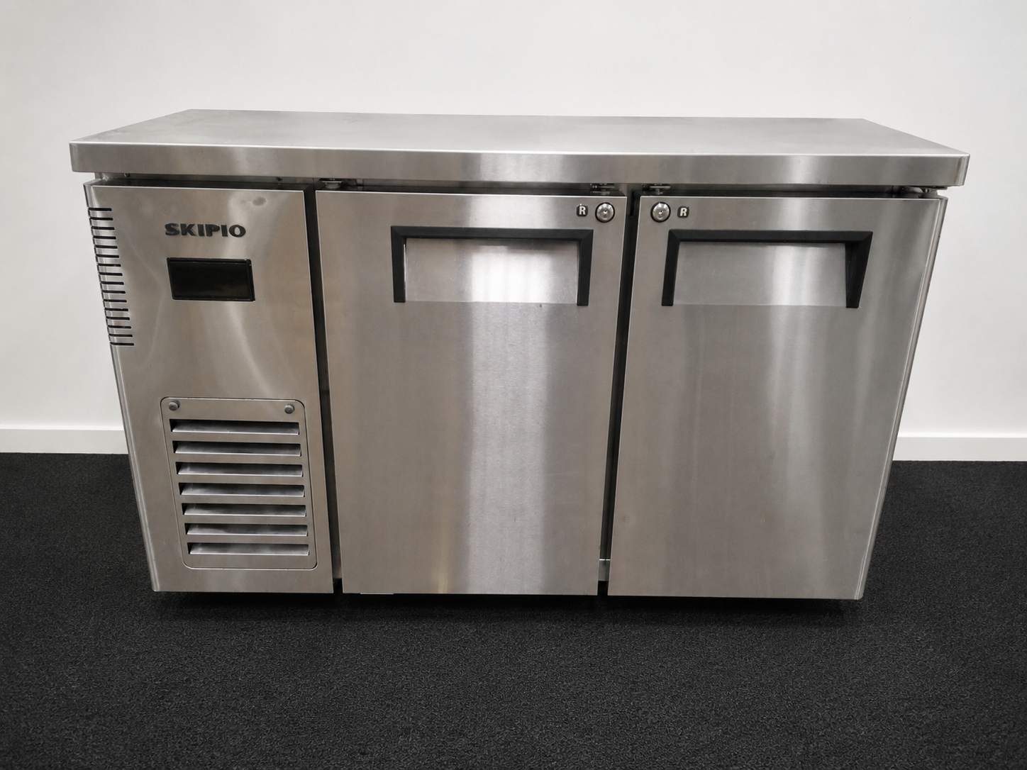 Skipio SUR12-2 Under Bench Fridge - 813890