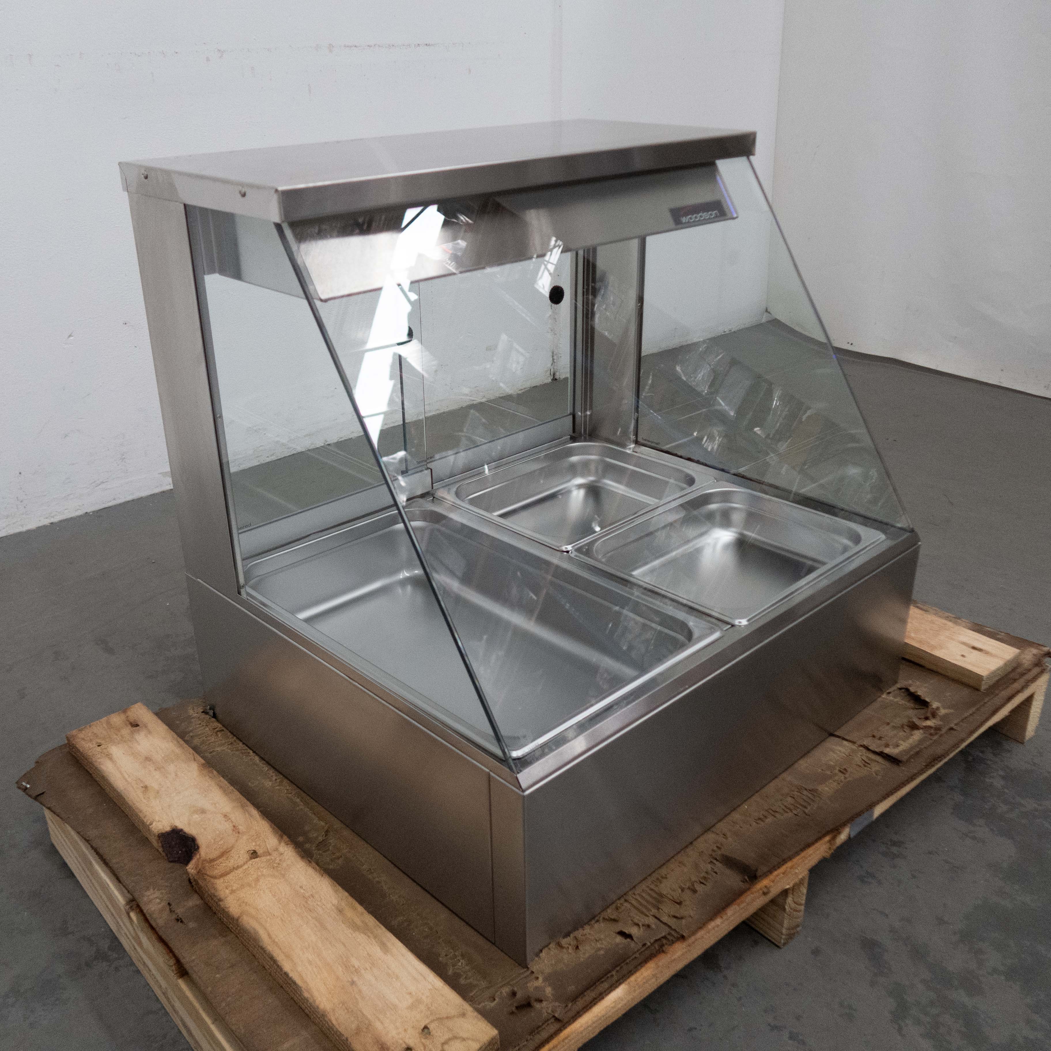 Woodson W.HFS22B Heated Display - 819848