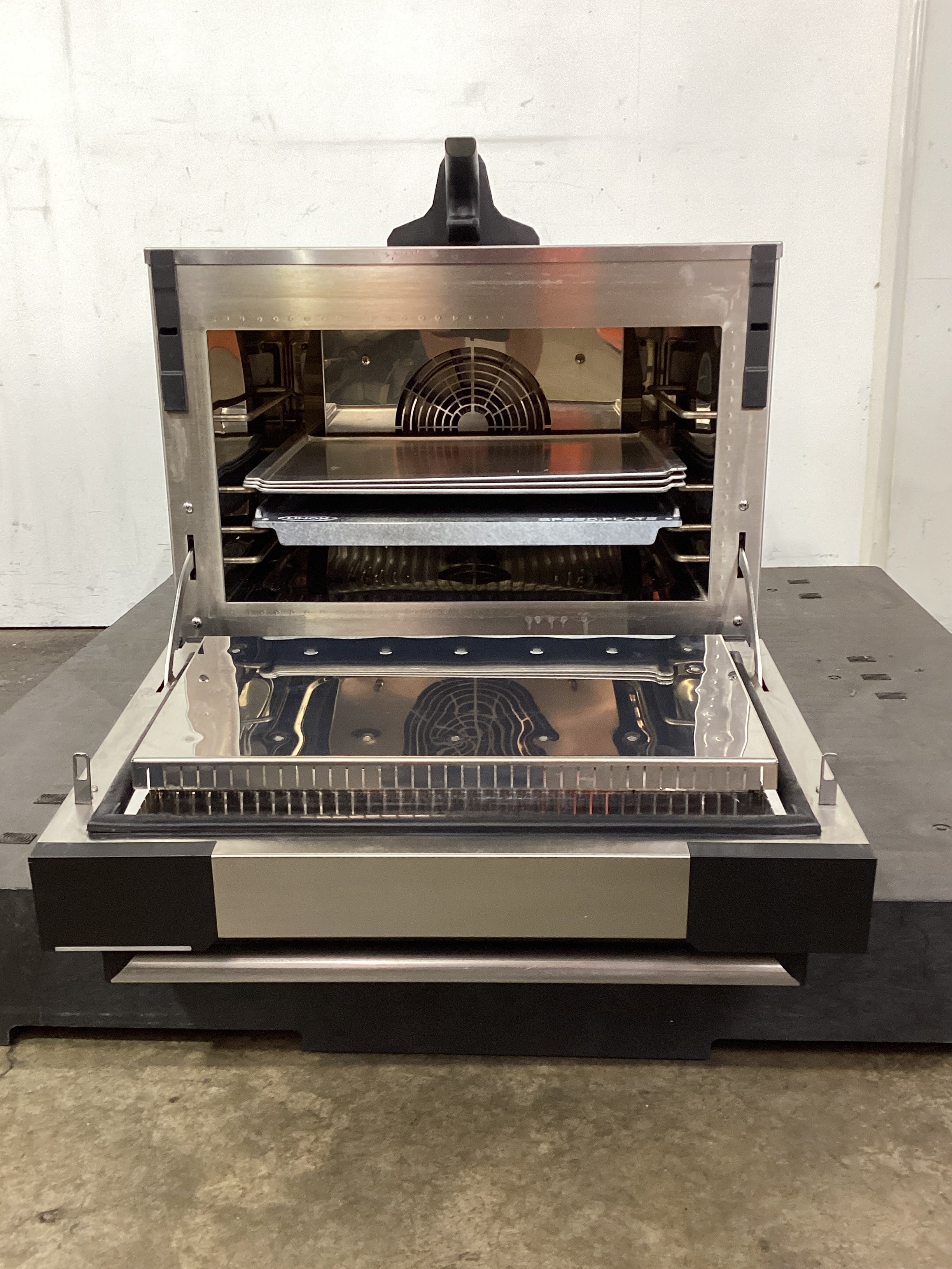 Unox XESR-03HS-MDDN Speed Oven - 834472
