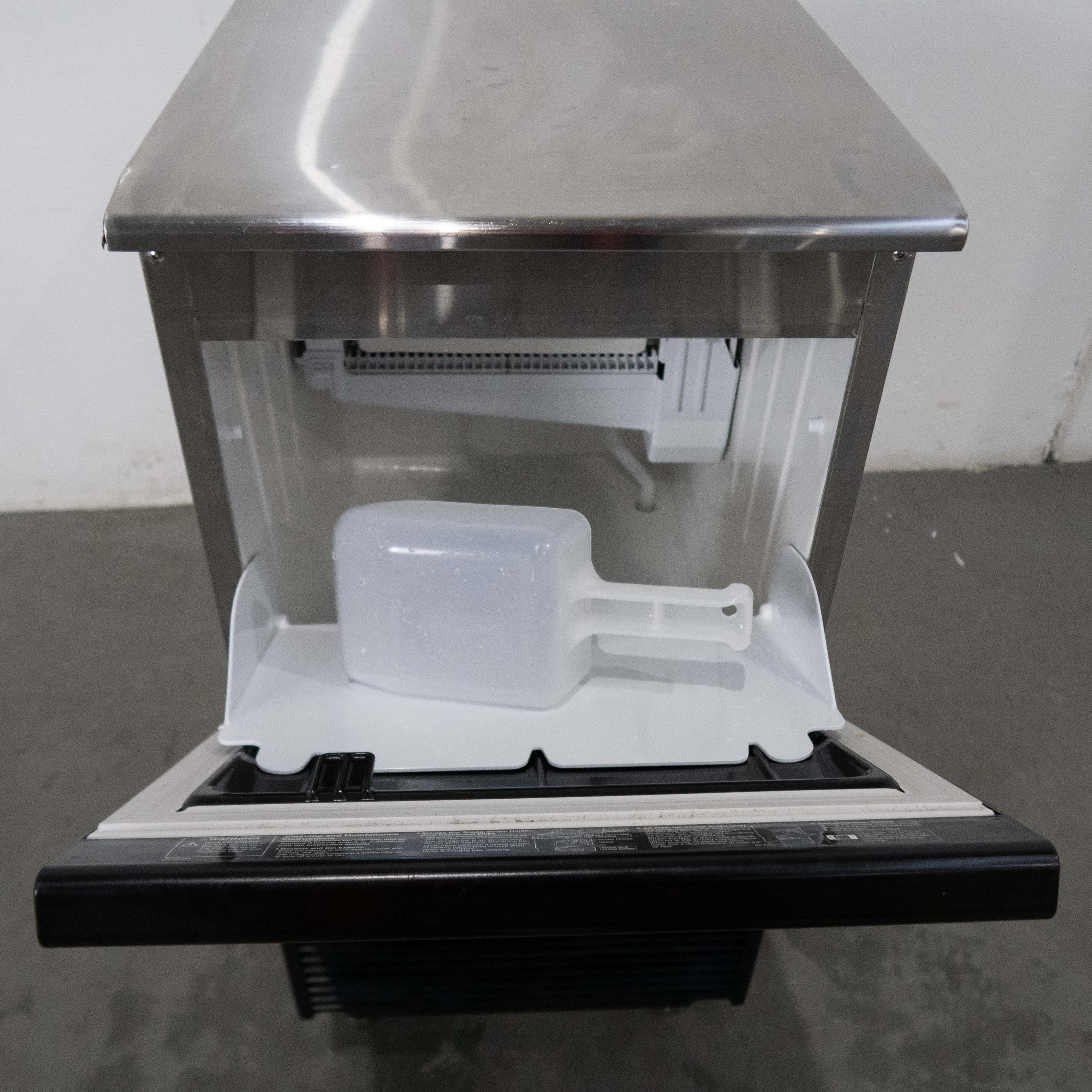 Hoshizaki KM-40C-HC Ice Machine - 839644