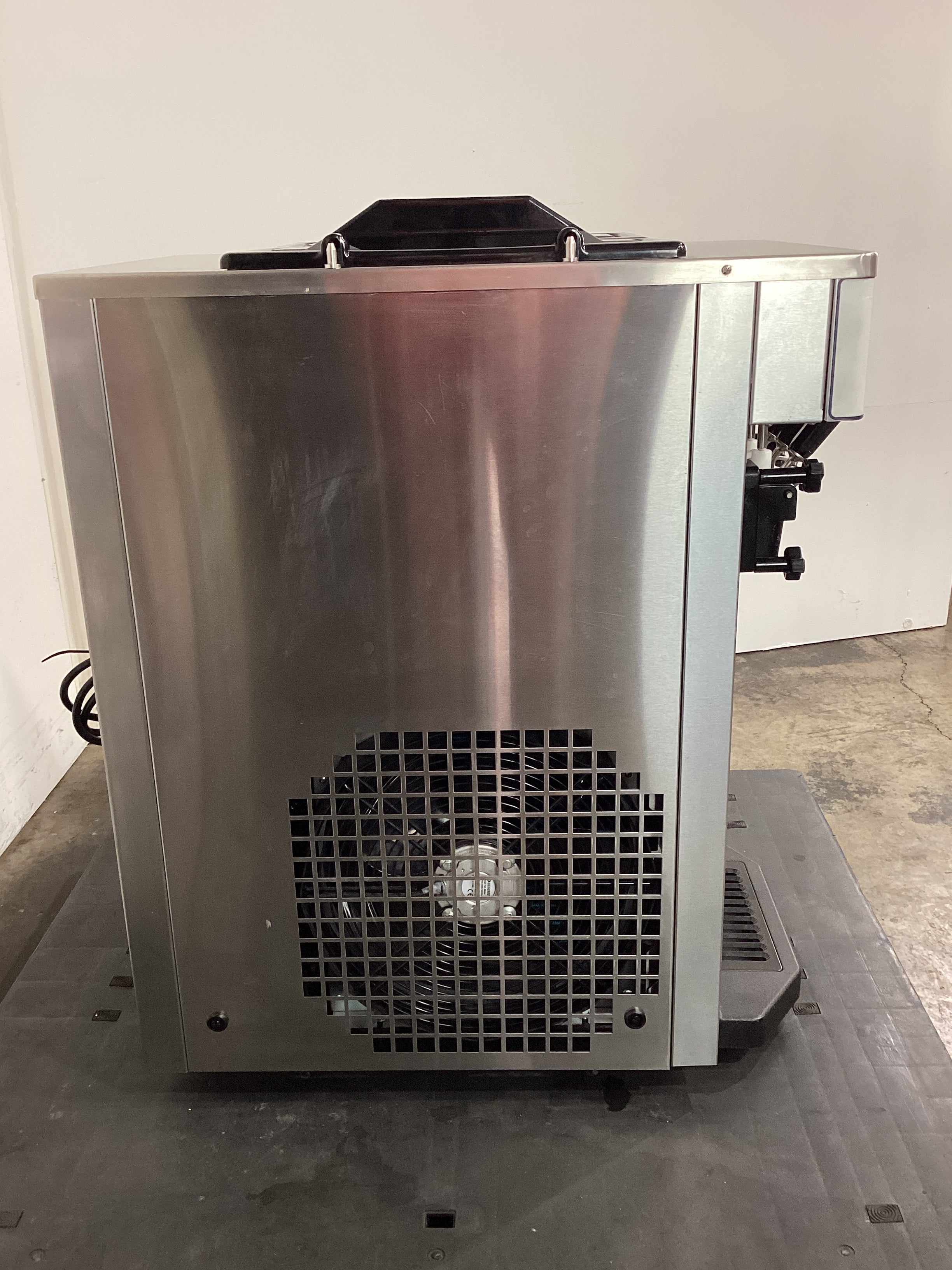 Spaceman 6235A-C Ice Cream Machine - 841229