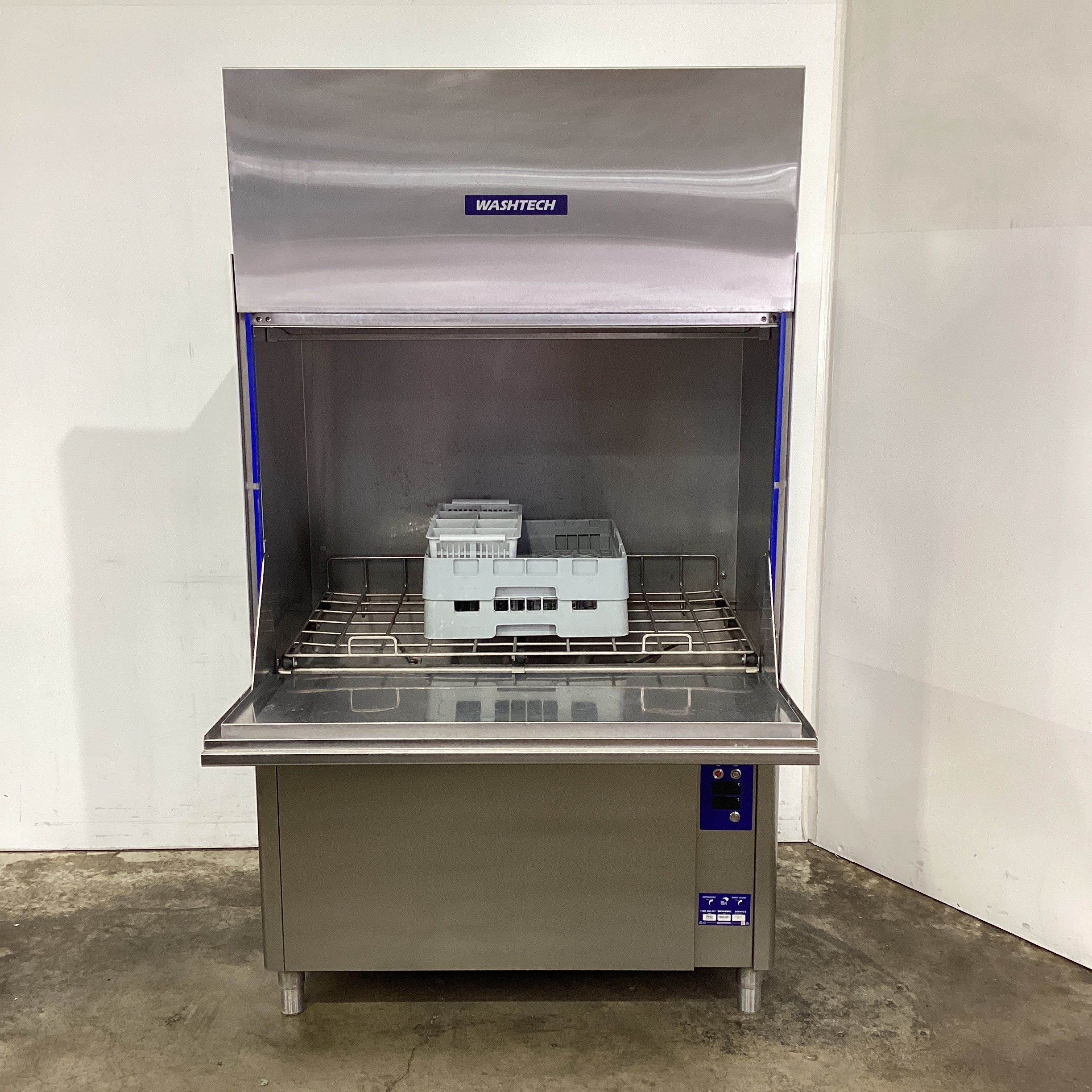 Washtech PW2 Front Loading Warewasher - 848704