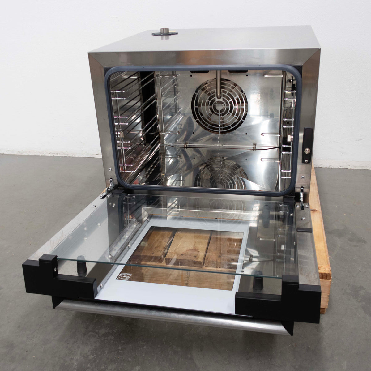 Unox XEFT-04HS-ELDV Convection Oven - 854297