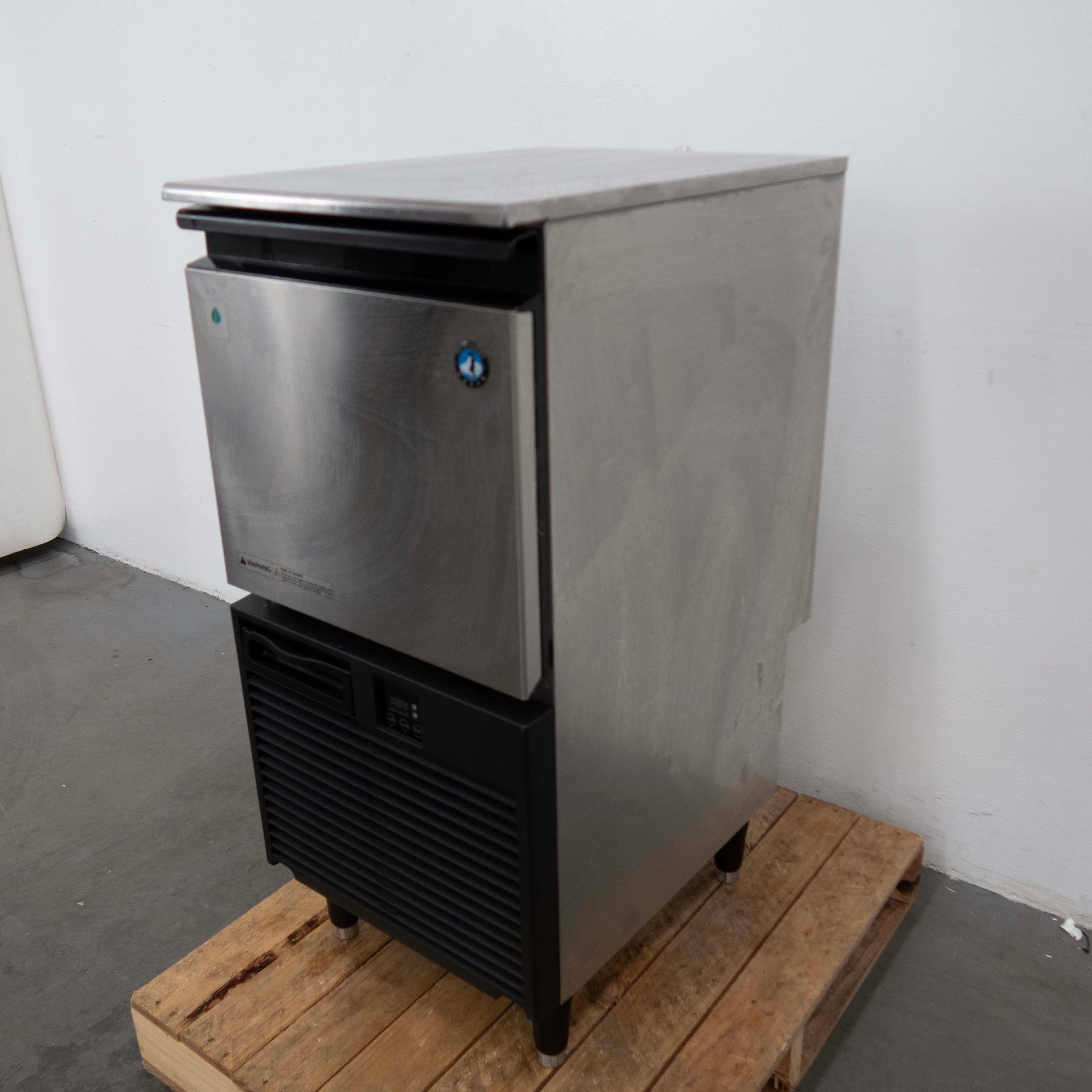Hoshizaki KM-40CHC Ice Machine - 855254