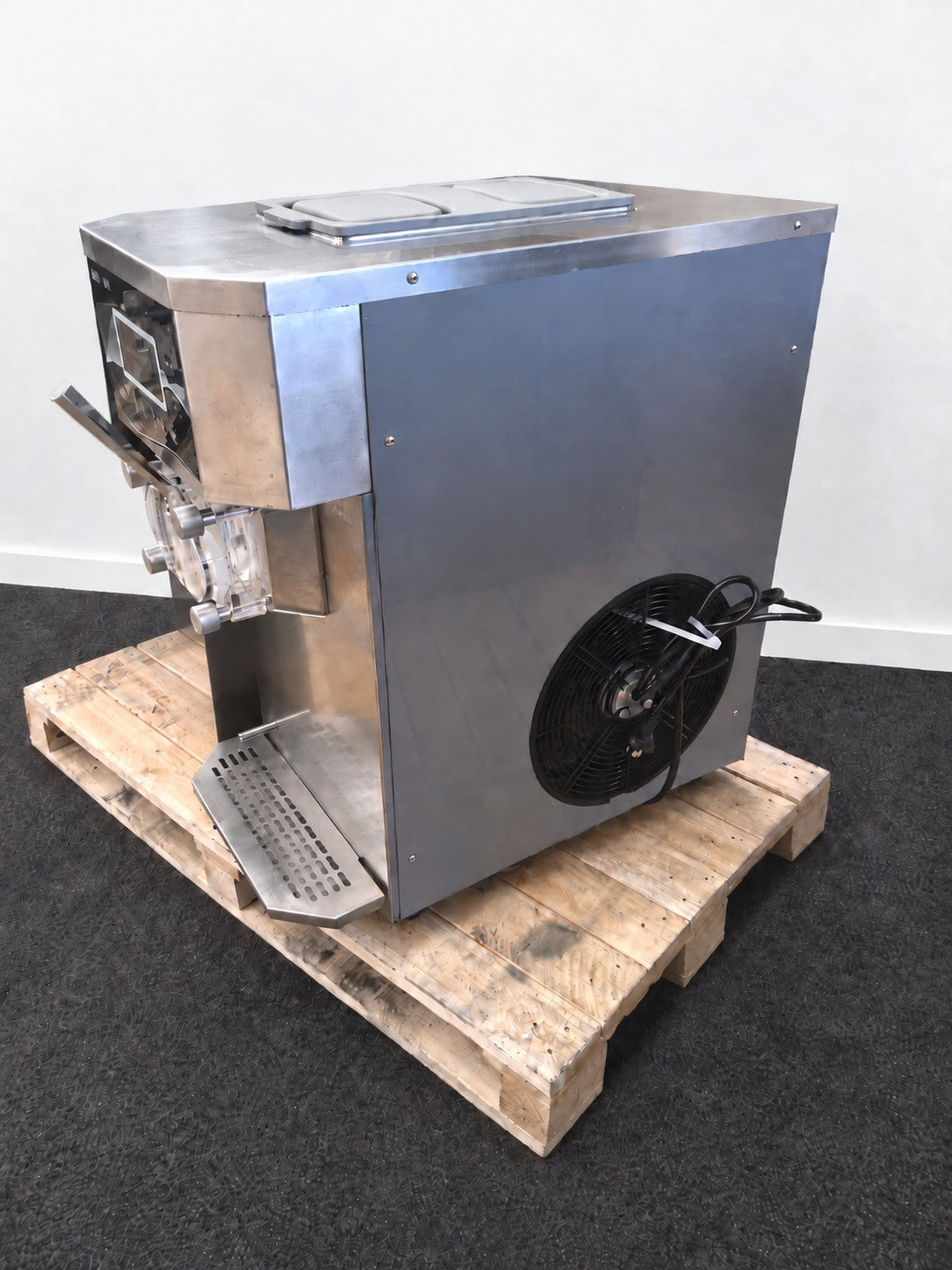 Brullen i91 Pro Gravity Feed Ice Cream Machine - 857664