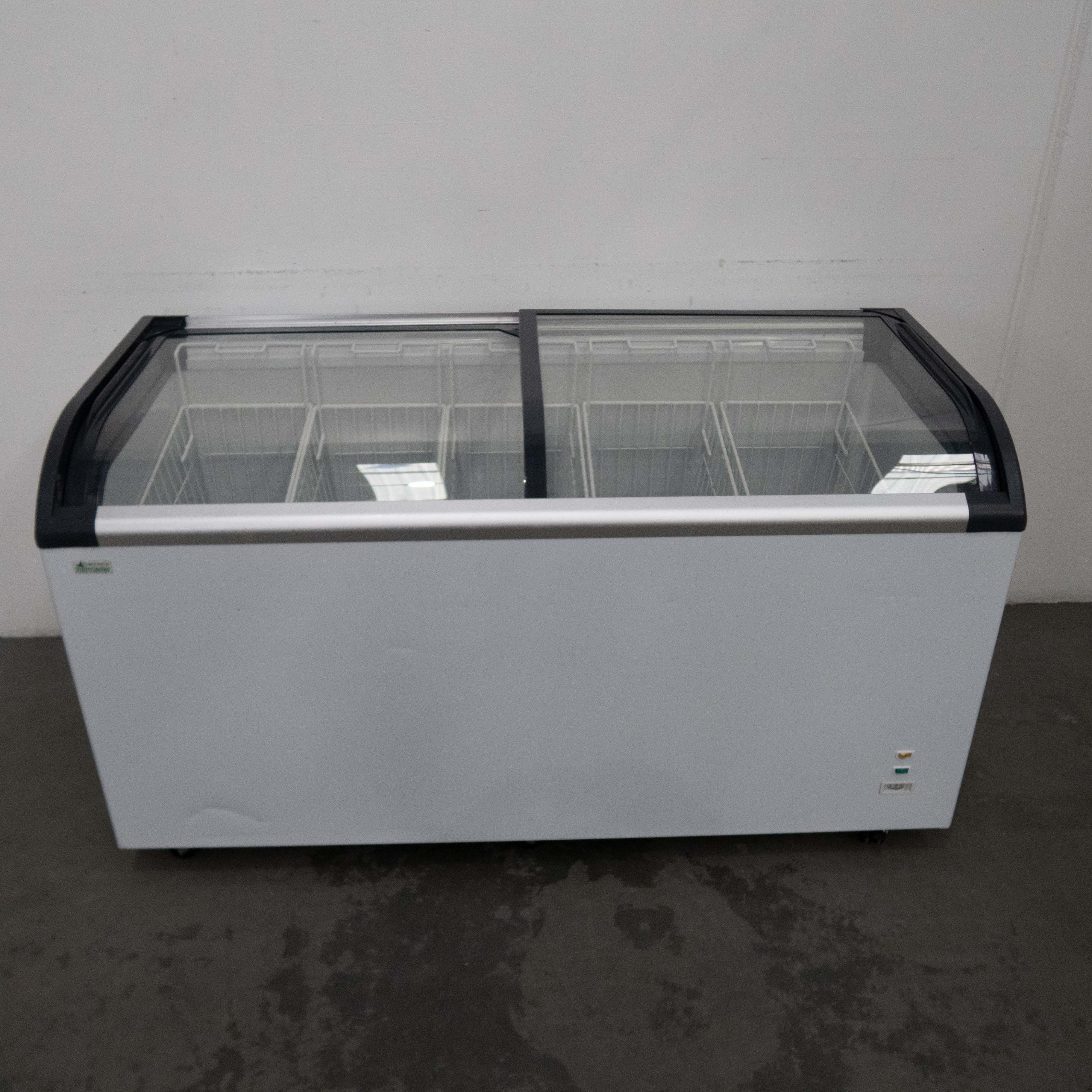 Thermaster ST445 Chest Freezer - 858072