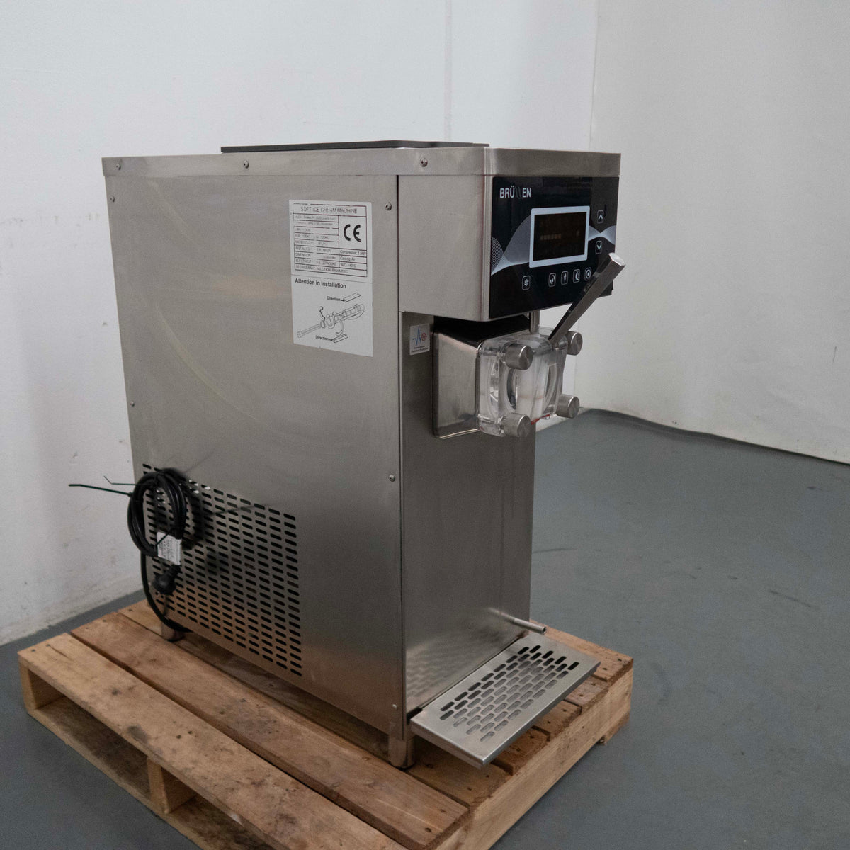 Brullen i91 2020 Gravity Feed Soft Serve Machine - 860474