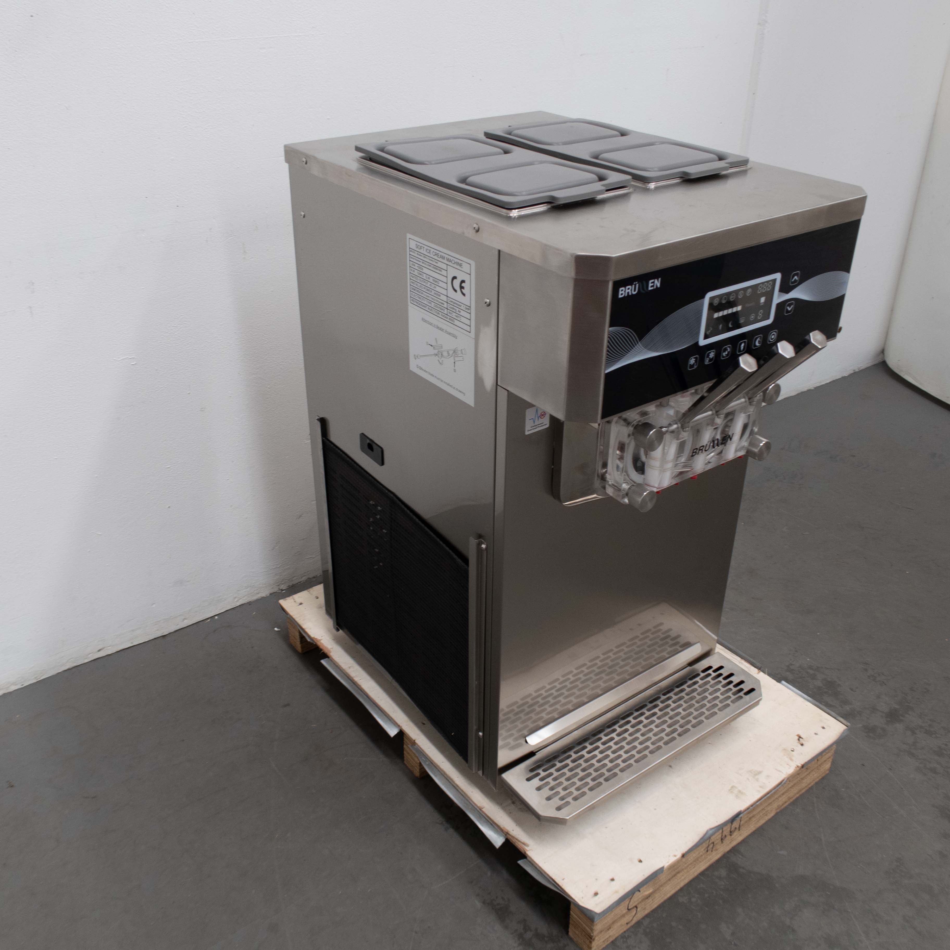 Brullen i26 Pro Gravity Feed Ice Cream Machine - 862438