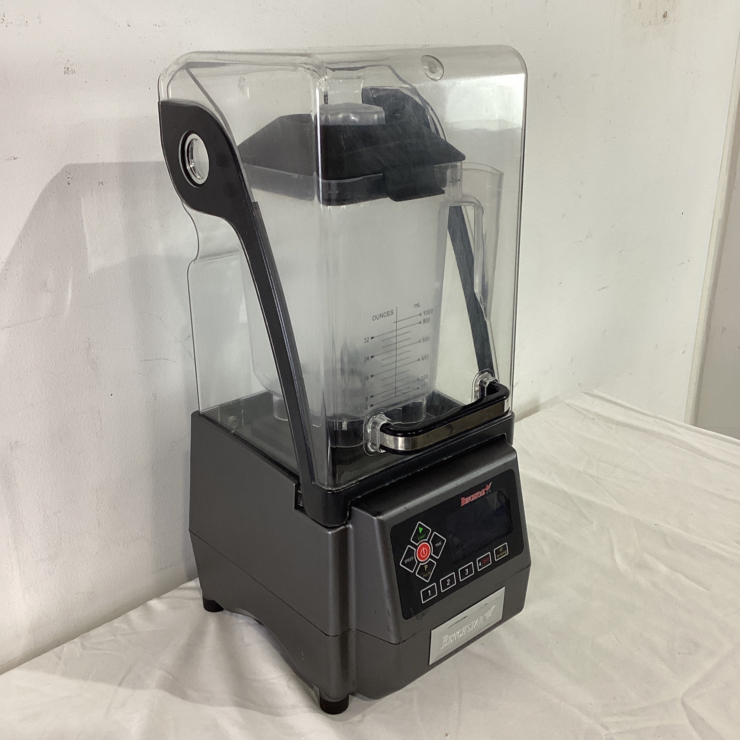Benchstar KS-10000 Blender + Sound Barrier - 863390