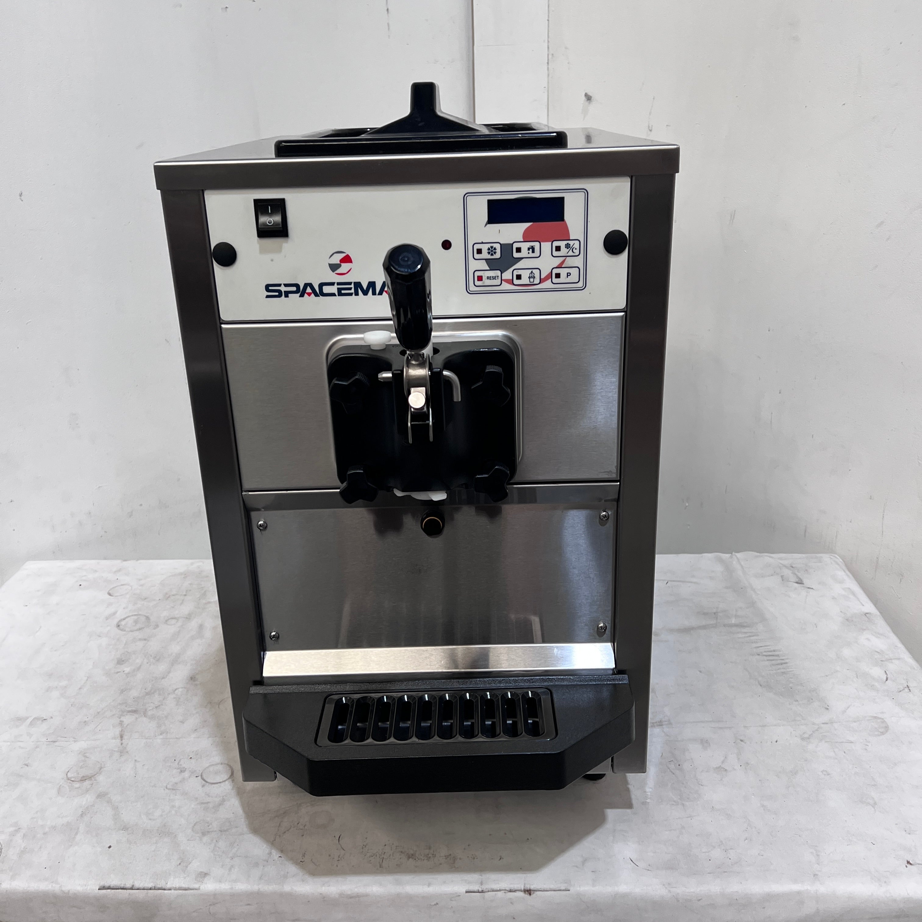 Spaceman 6220 Ice Cream Machine - 876216