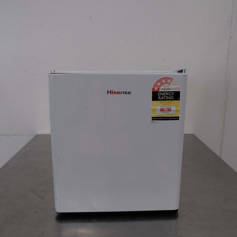 Hisense HRBF46 Under Bar Fridge - 886835