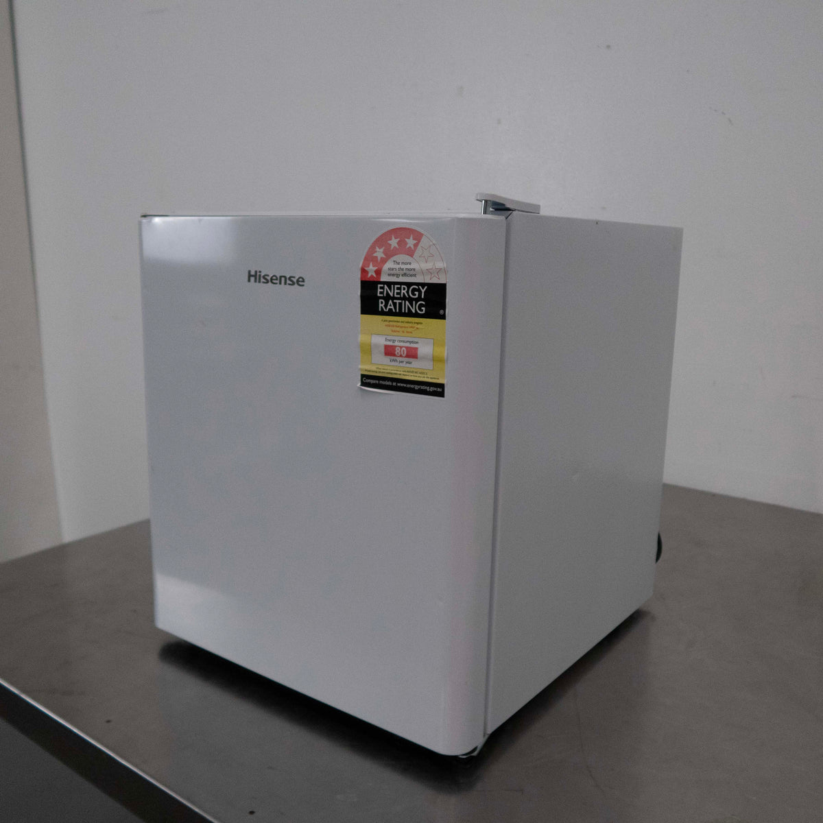 Hisense HRBF46 Under Bar Fridge - 886835