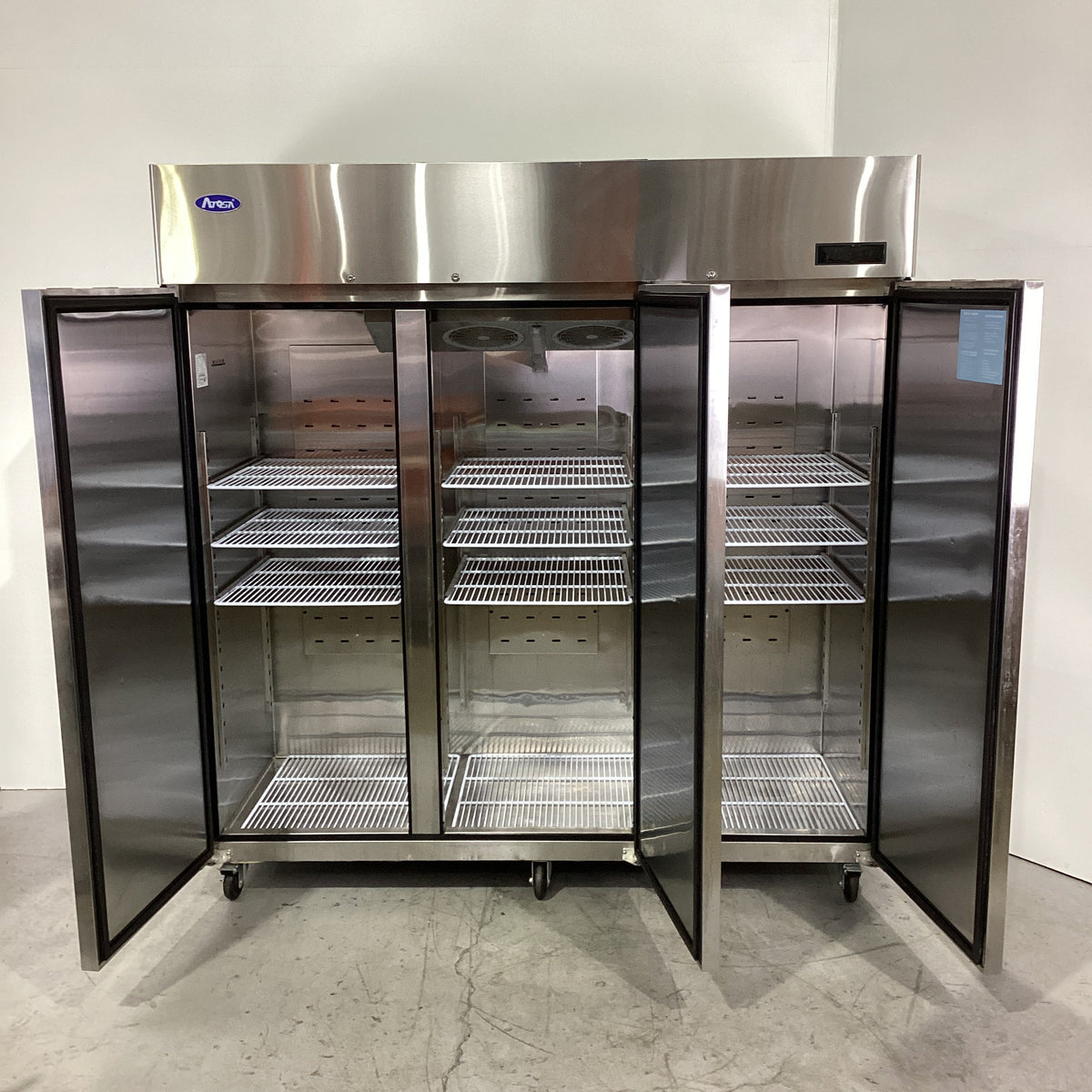 Atosa MBF8006GR Upright Fridge - 889081