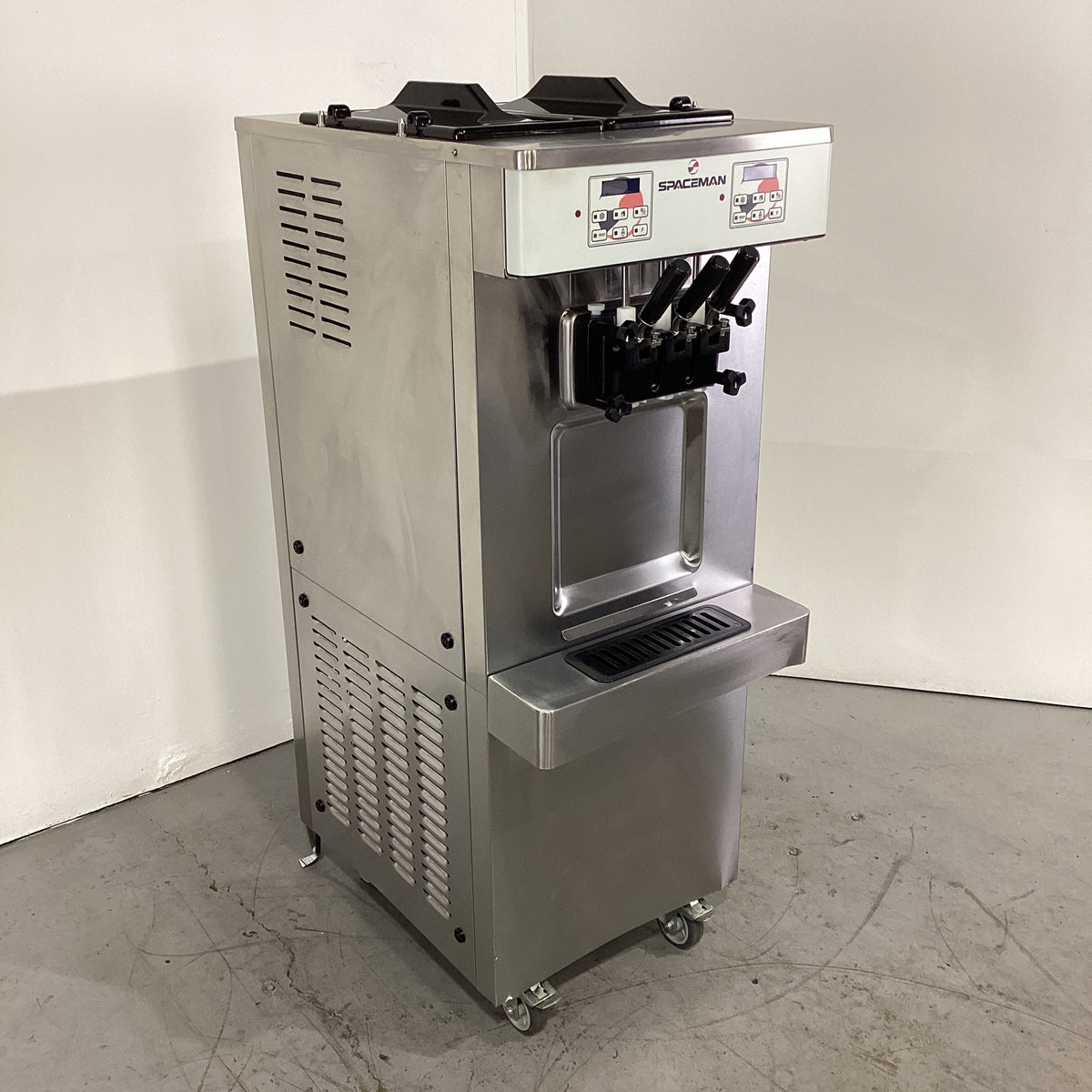 Spaceman 6250-C Soft Serve Machine - 891797