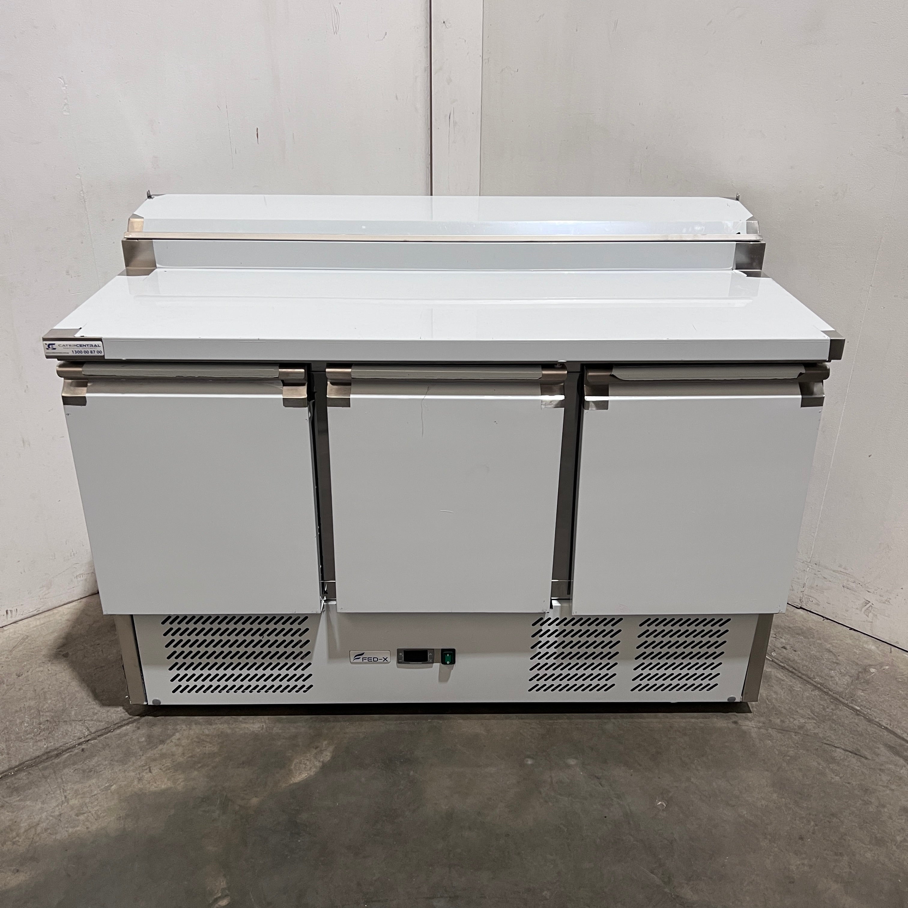FED-X XGNS1300D Sandwich Prep Fridge - 891899