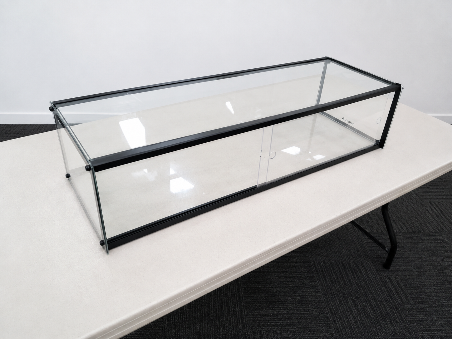 Sayl ADS0020 Ambient Display Cabinet - 892519