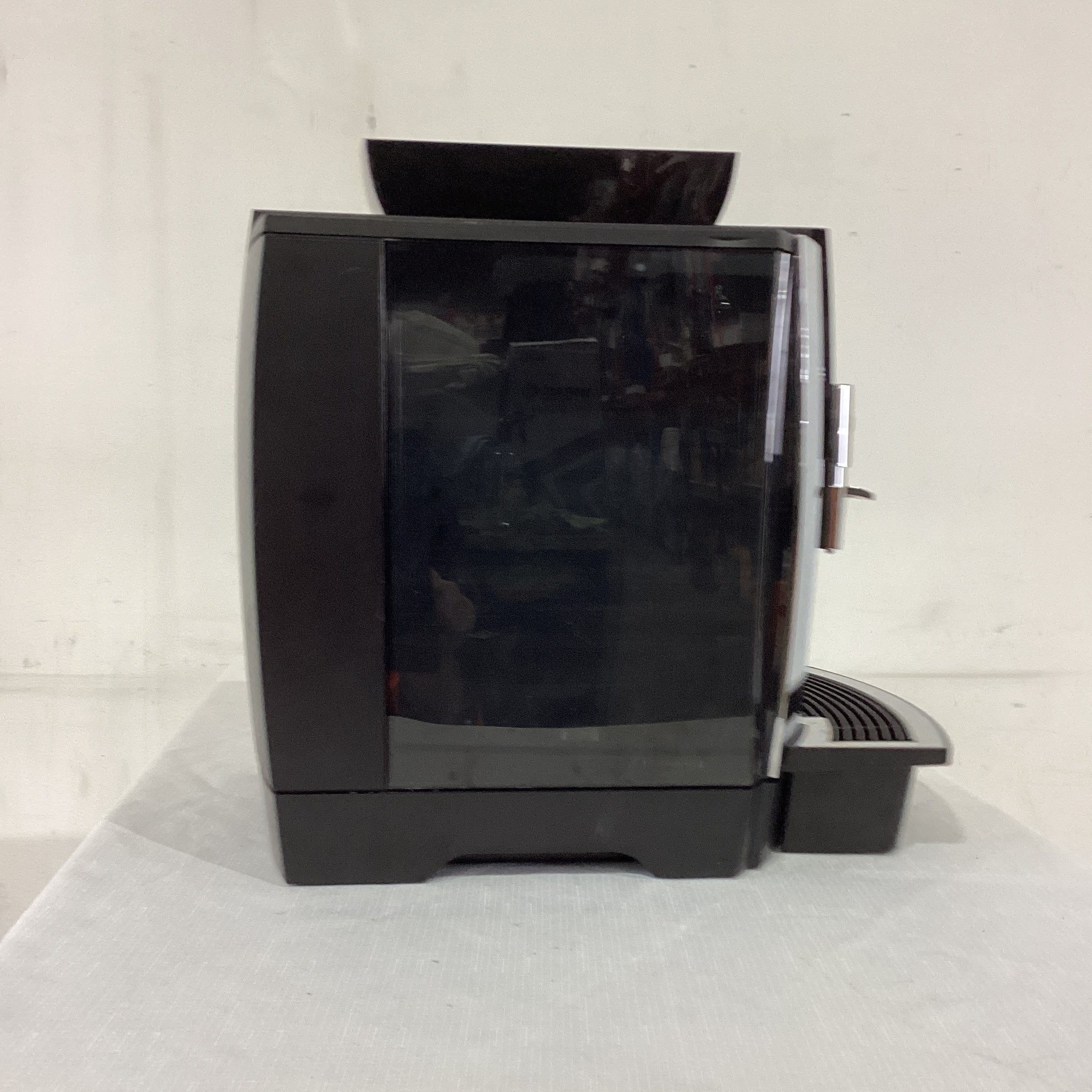 Jura WE8 Automatic Coffee Machine - 894818