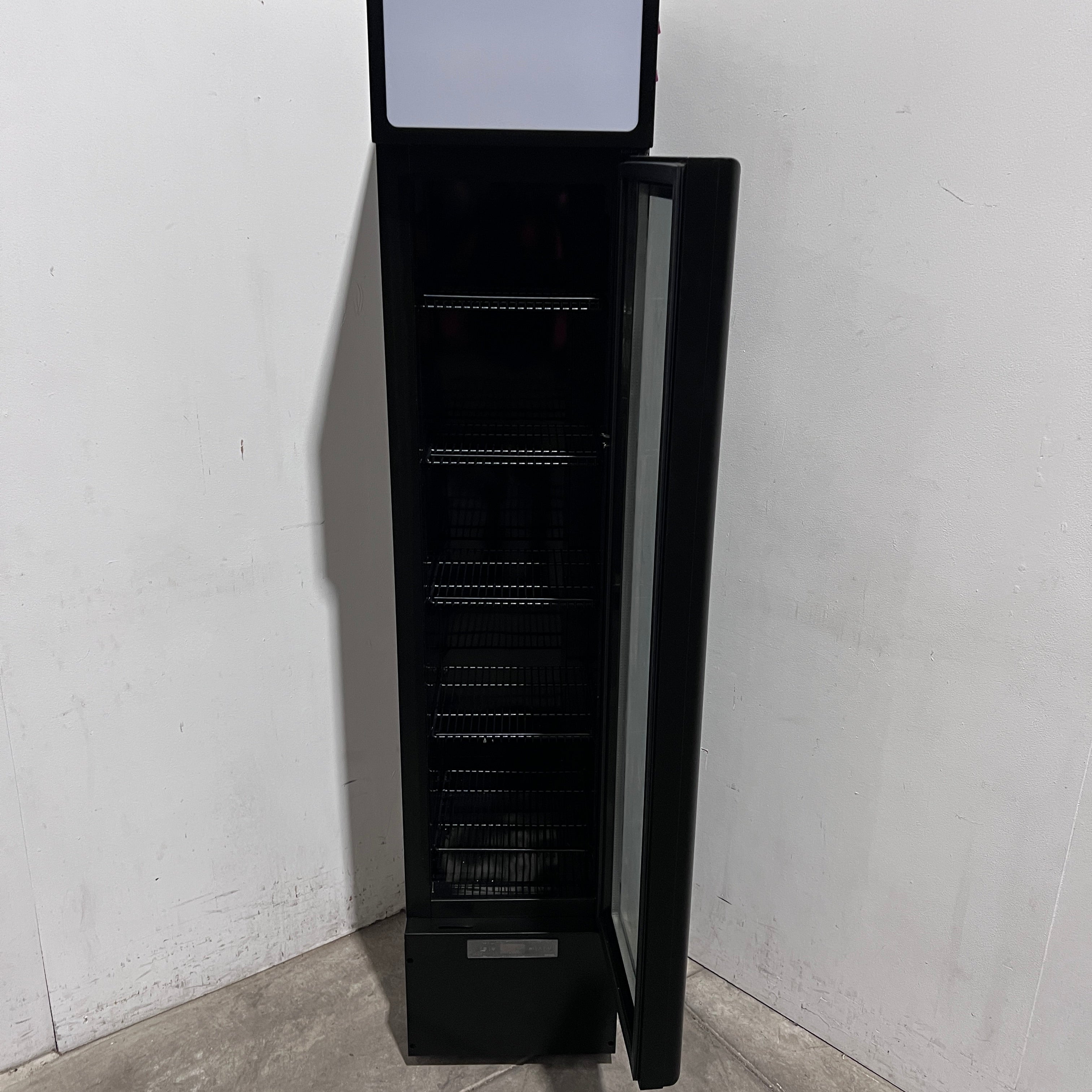 Airex AXR-MEUR-SL-B1 Upright Slimline Fridge - 898124