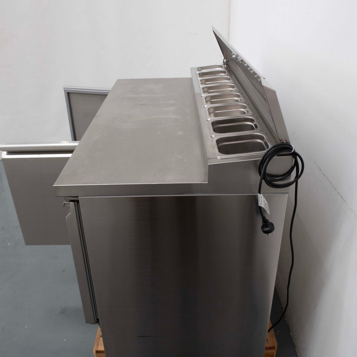 Fed-X XGNS1300D Sandwich Prep Bench - 903102
