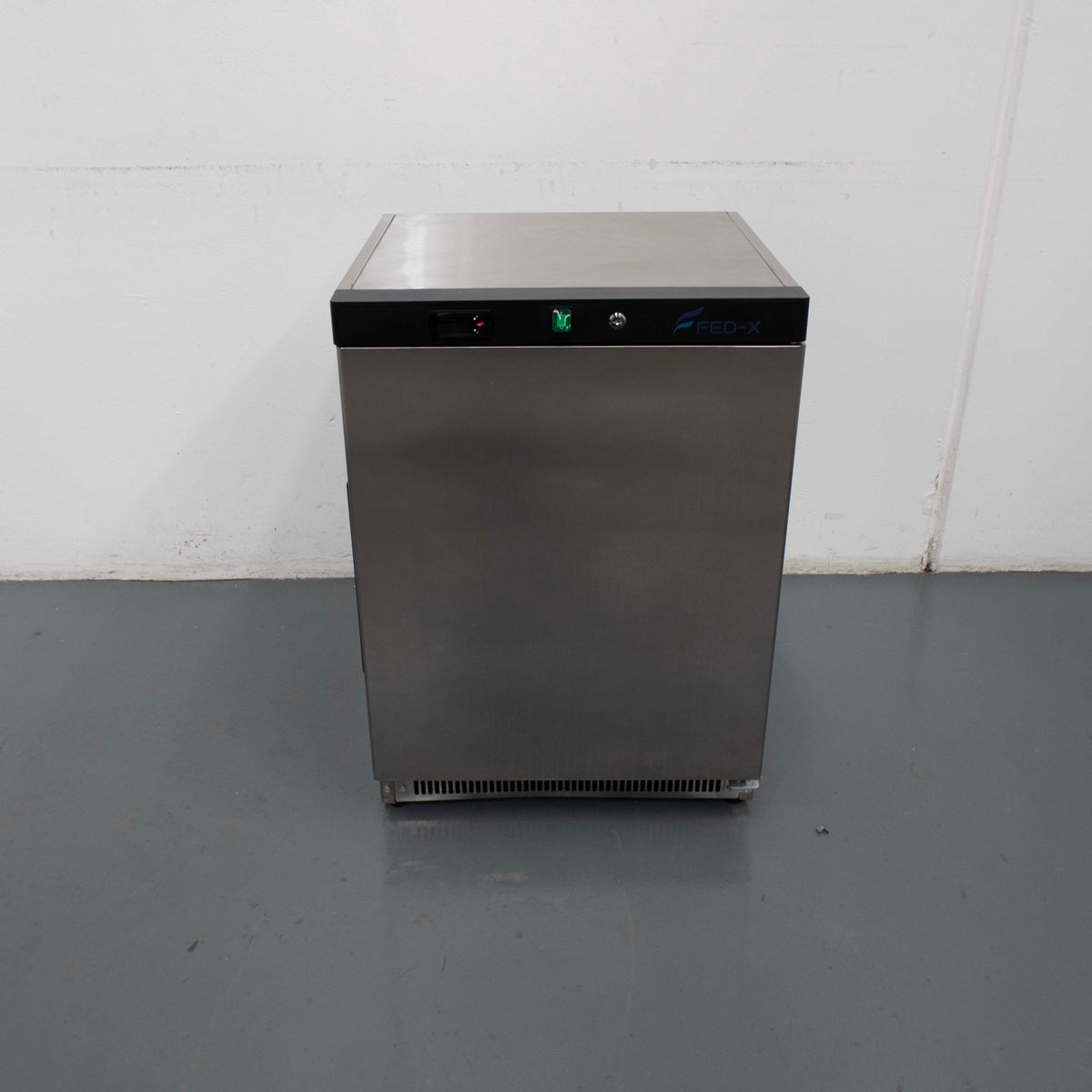 FED-X XF200SS Single Door Unberbench Bar Freezer - 903103