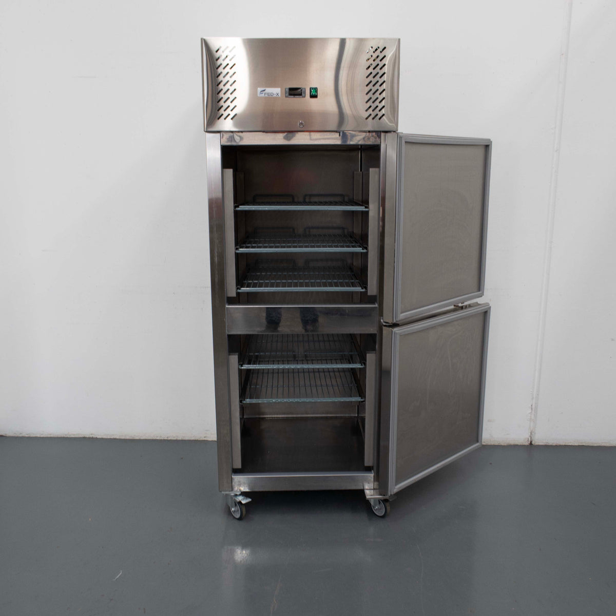 FED-X XURF650S1V Upright Freezer - 903105