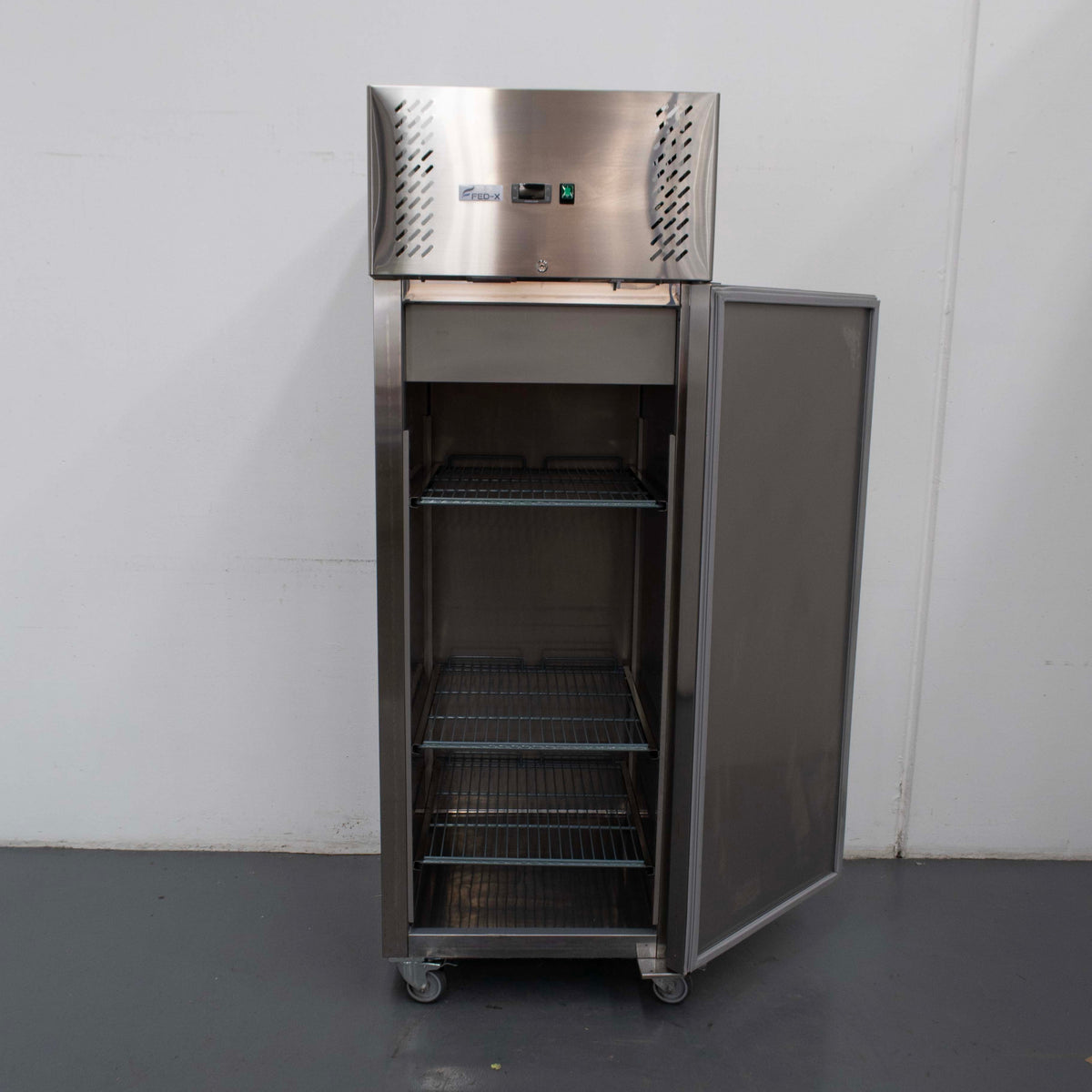 FED-X XURC600SFV Upright Fridge - 903889