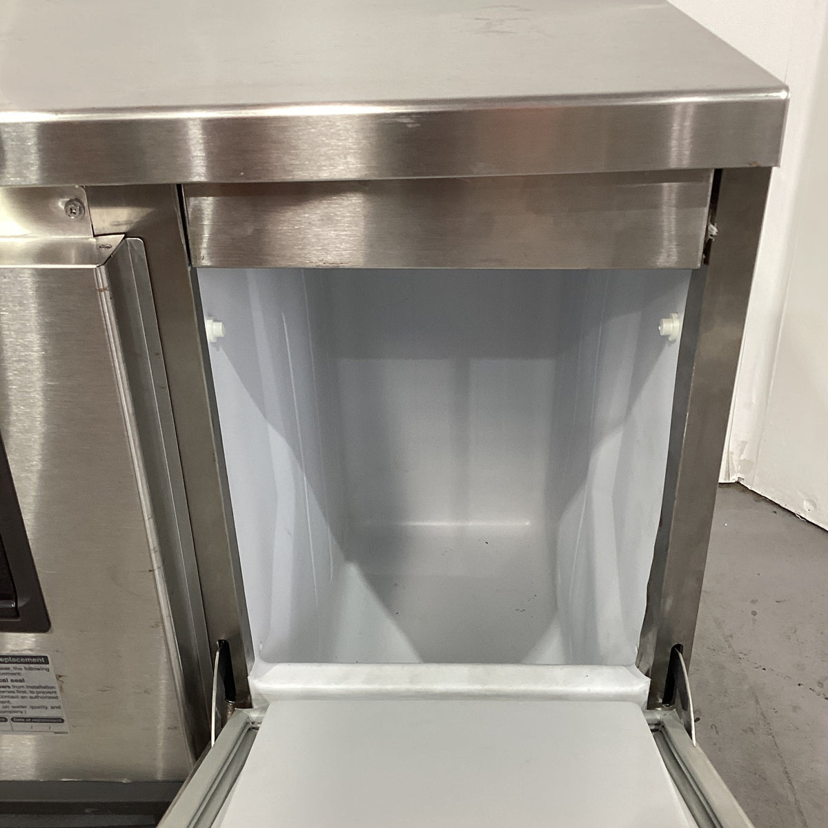 Hoshizaki FM150KE Ice Machine - 907093