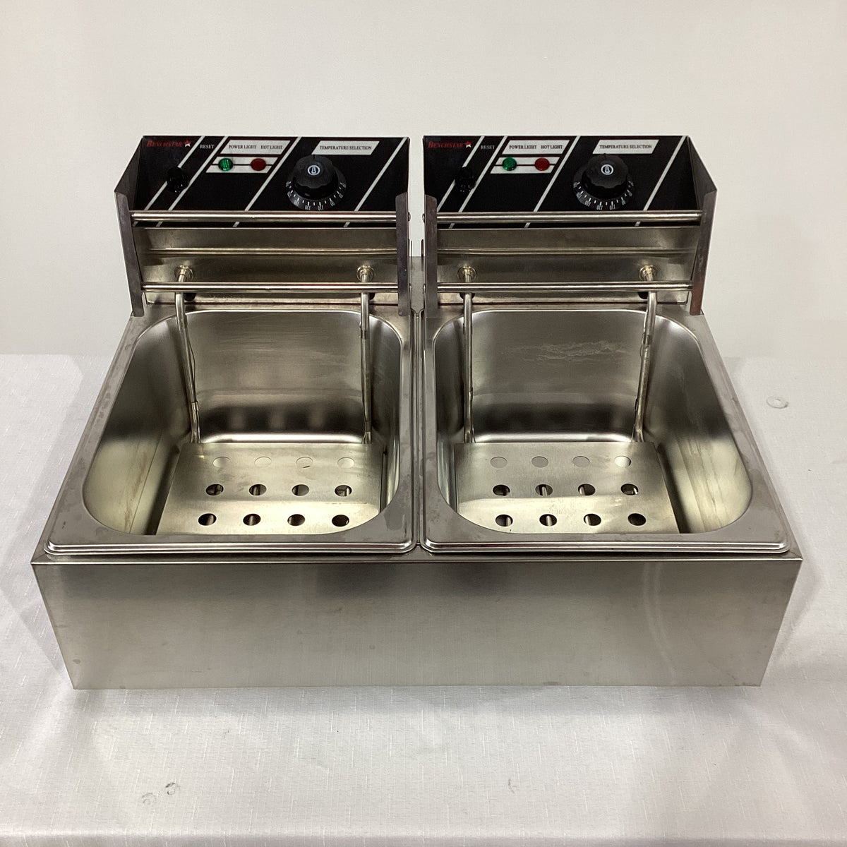 Benchstar TEF-82KW Electric Countertop Fryer - 915143
