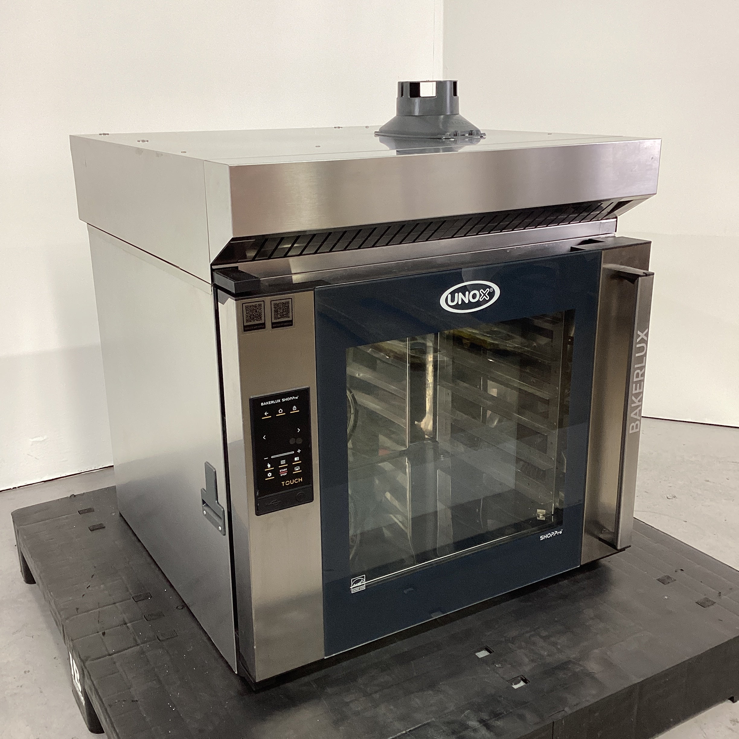 Unox BAKERLUX XEFT-06EU-ETRV Convection Oven with Exhaust Hood - 938709